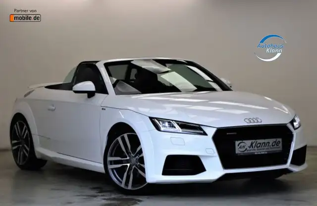 Audi TT view 2
