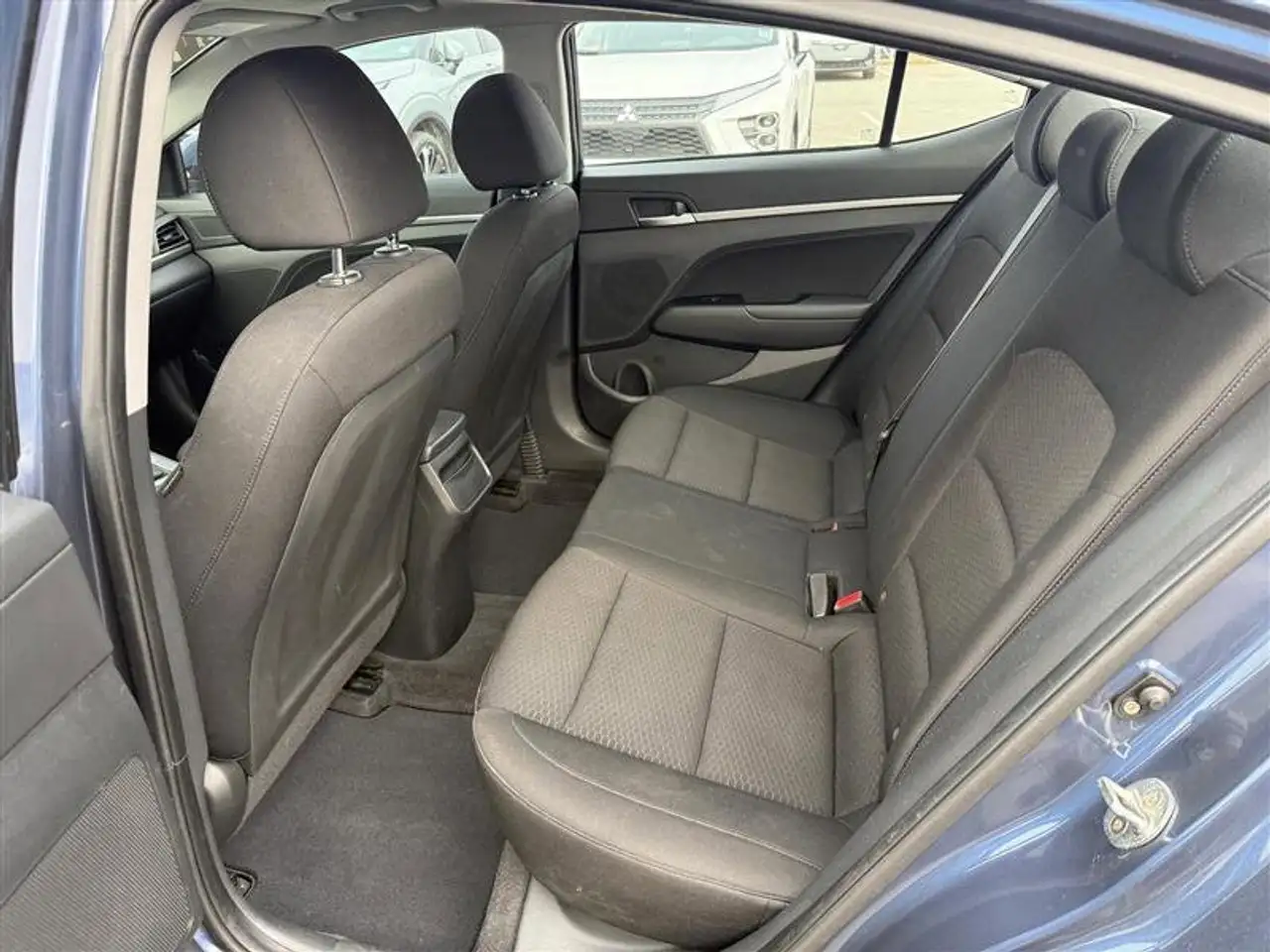 Hyundai ELANTRA снимка Hyundai ELANTRA