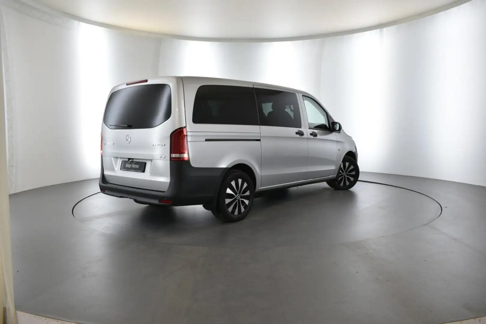 Mercedes-Benz Vito 124 Tourer 4x4 Klima*Navi*LED*AHK2,5t*PDC Silber - 2