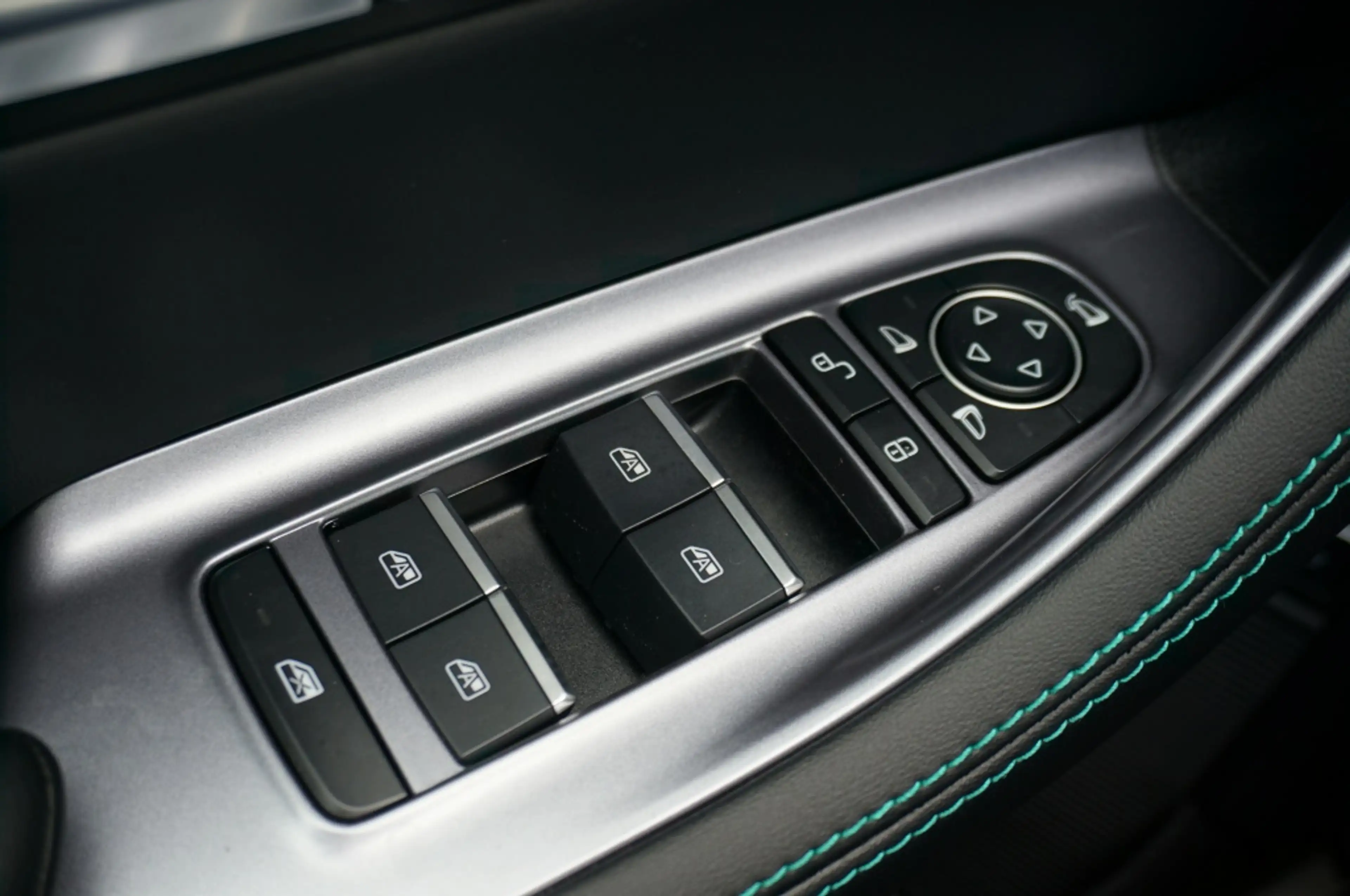 BYD Seal U 1.5 Turbo DM-i AWD Design 323 pk | 1.300 TREKGEWIC — photo 28