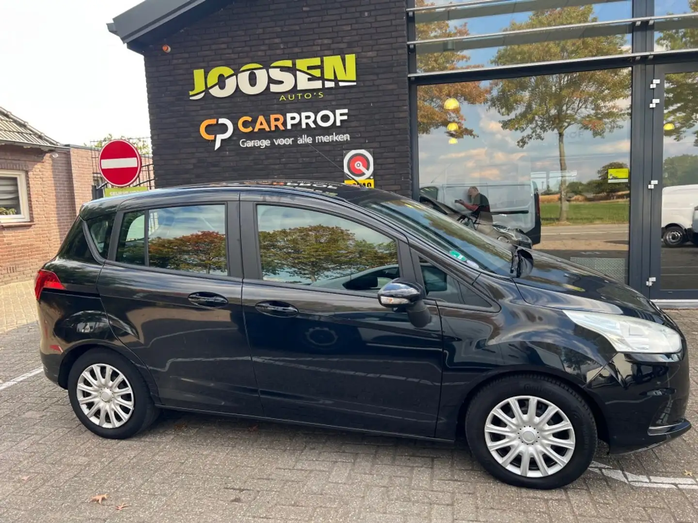 Ford B-Max 1.0 ECOB. TITANIUM Schwarz - 2