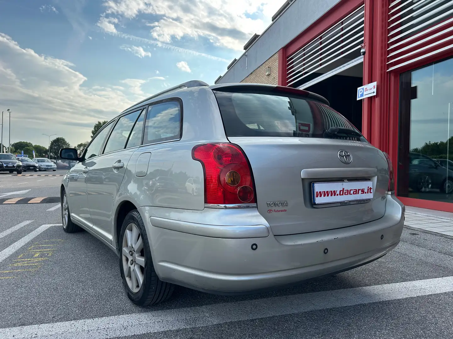 Toyota Avensis 2.0 d-4d 16v SW, NEOPATENTATI OK! Argento - 2