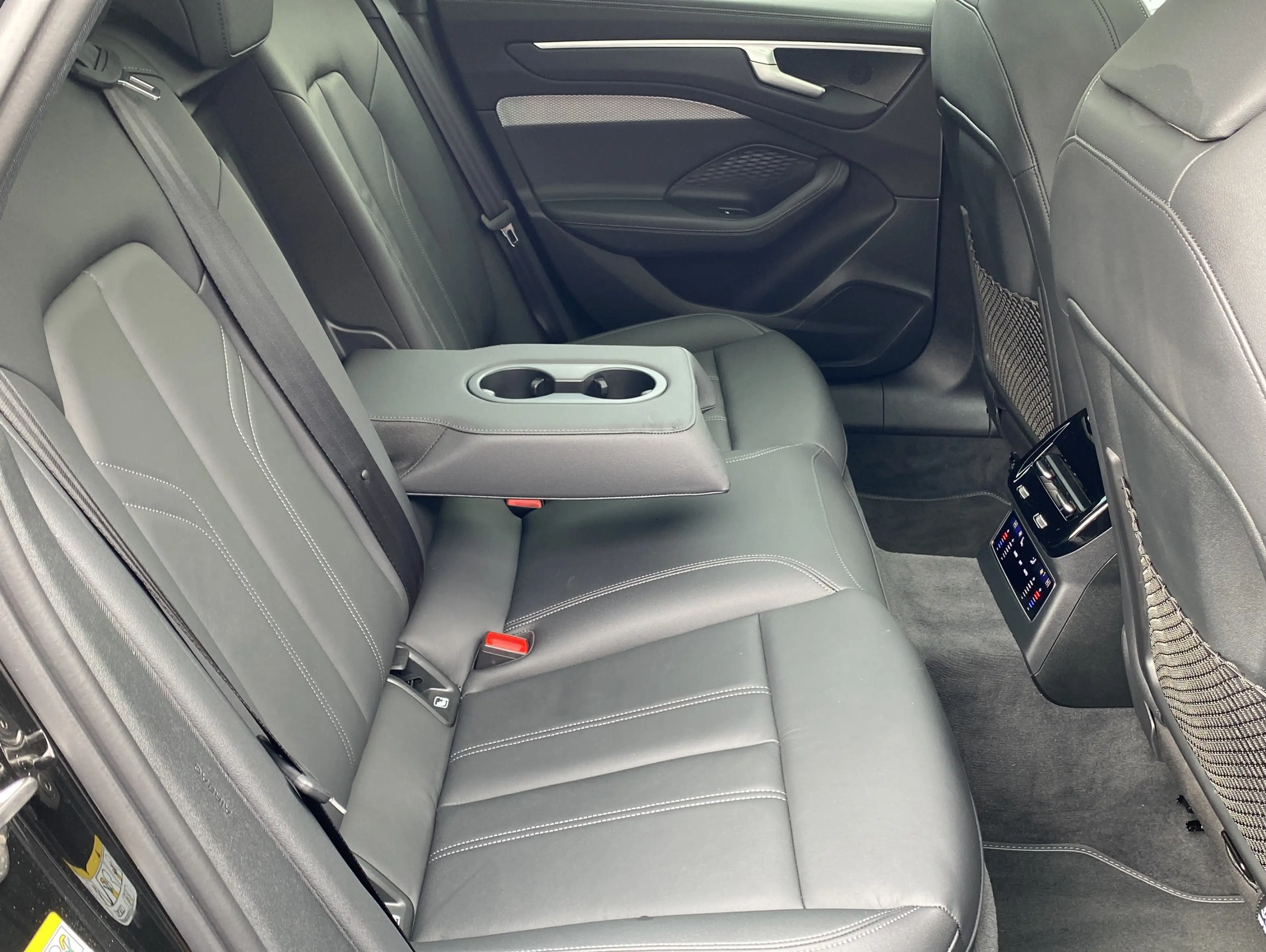 Audi A6 2.0 TDI S Tronic*2 x S Line*Pano*KeyGo*Navi+ — photo 14
