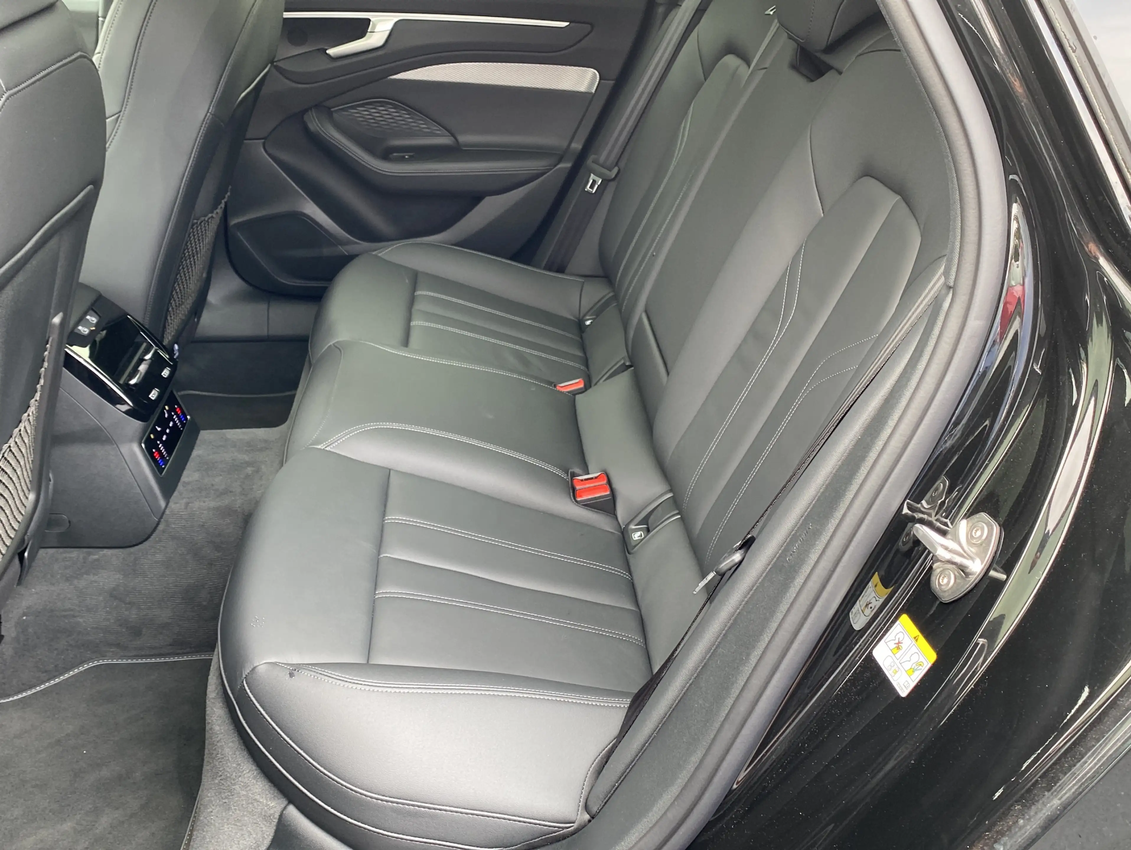 Audi A6 2.0 TDI S Tronic*2 x S Line*Pano*KeyGo*Navi+ — photo 9