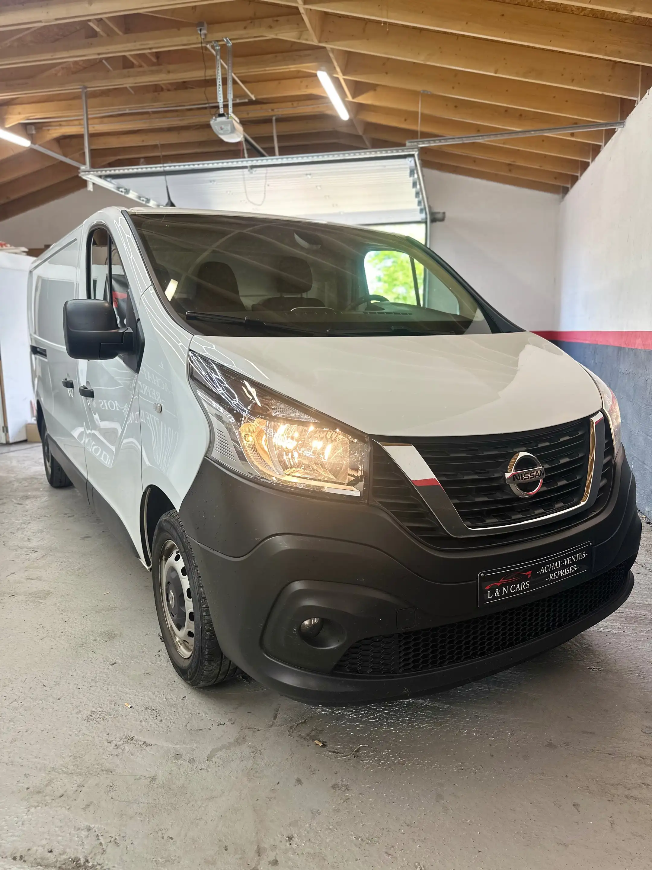 Nissan NV300 2.0 dCi L2H1 Optima Confort Crew — photo 3