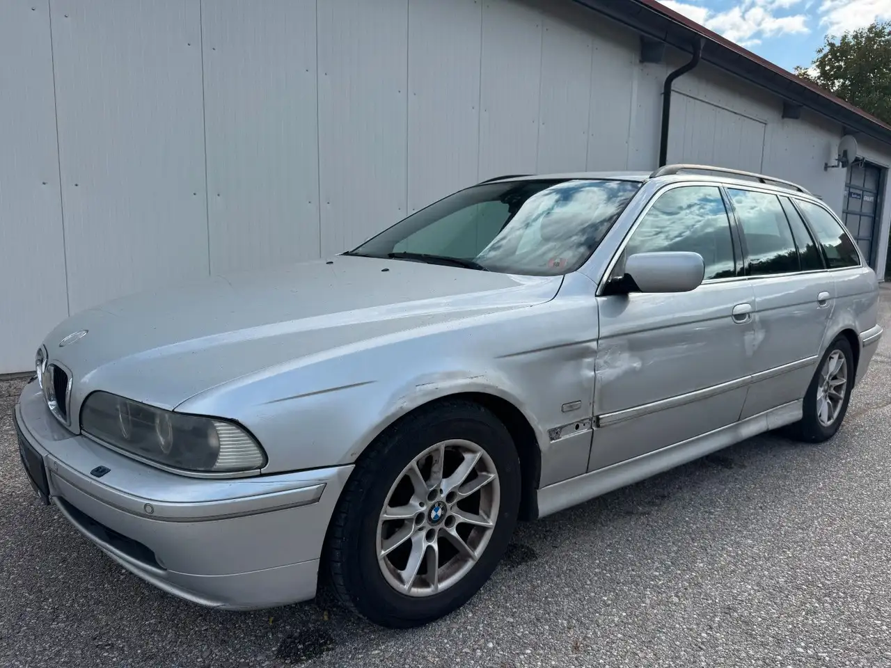 BMW 525 i Aut. Sport Touring *LEDER*TEMPOMAT*SHZ*, foto 4