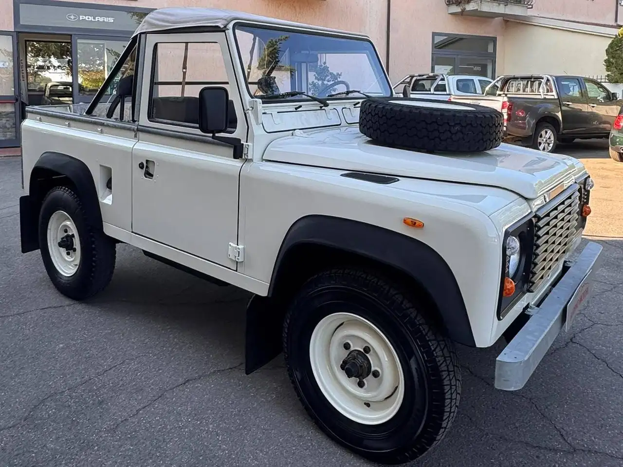 Land Rover Defender 90 2.5 Soft Top, foto 2