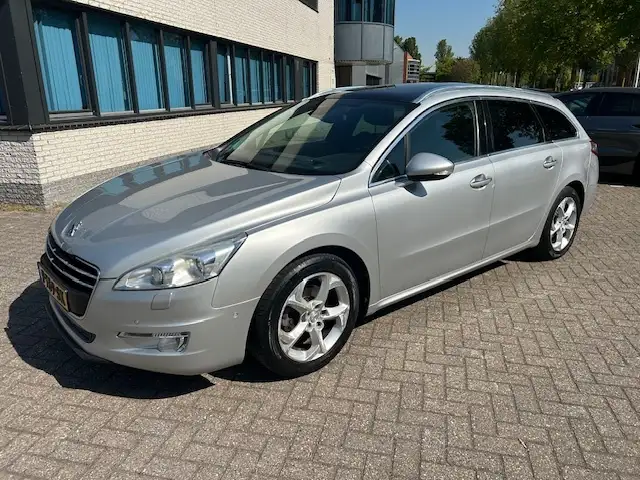 Peugeot 508 SW 1.6 THP Blue L. Prem 157PK XENON NAVI CRUISE.