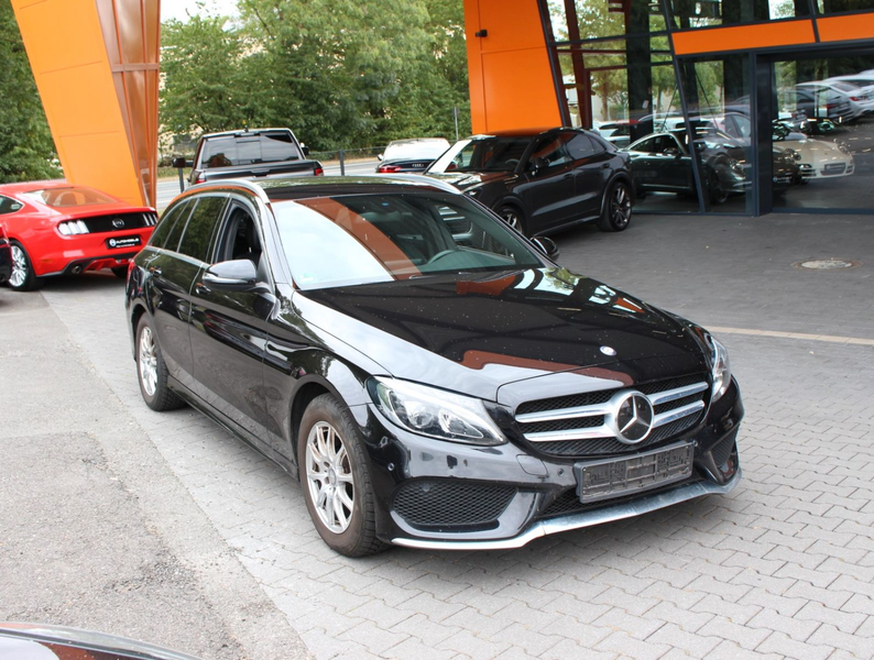 Mercedes-Benz C 200 d T AMG Line Distronic*LED*UNFALLFREI — photo 2