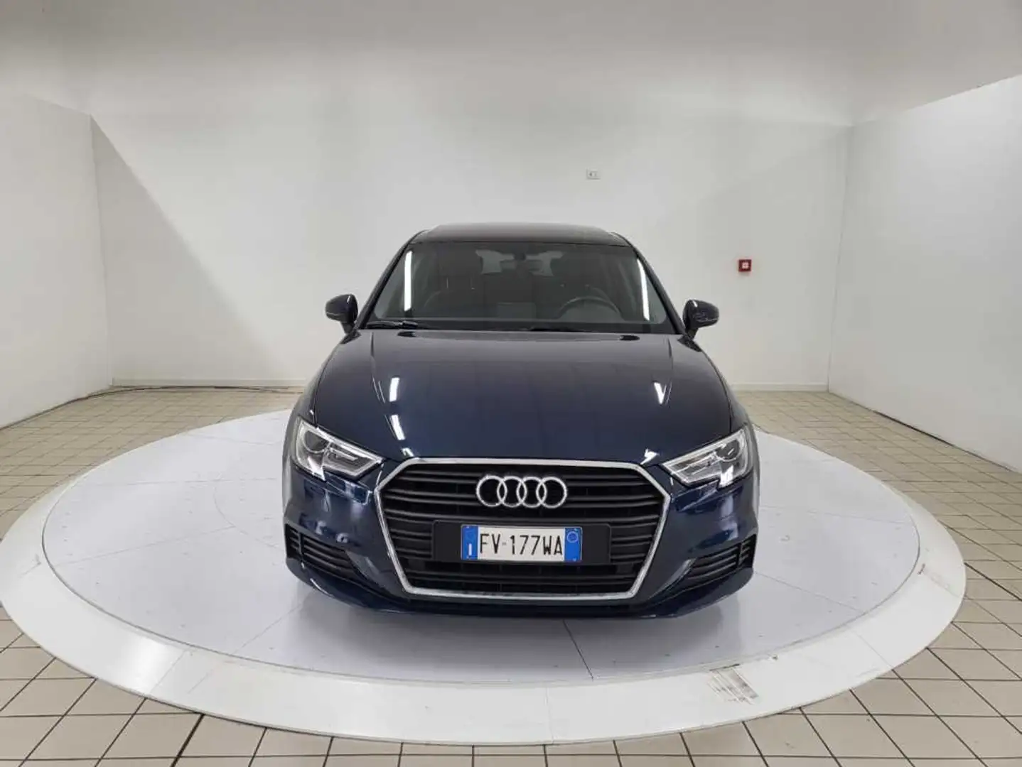 Audi A3 A3 SPB 30 g-tron S tronic Business plava - 2