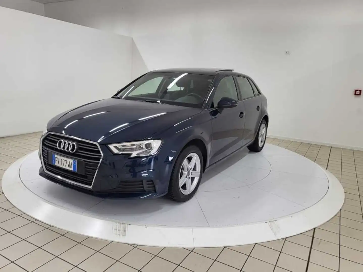 Audi A3 A3 SPB 30 g-tron S tronic Business plava - 1