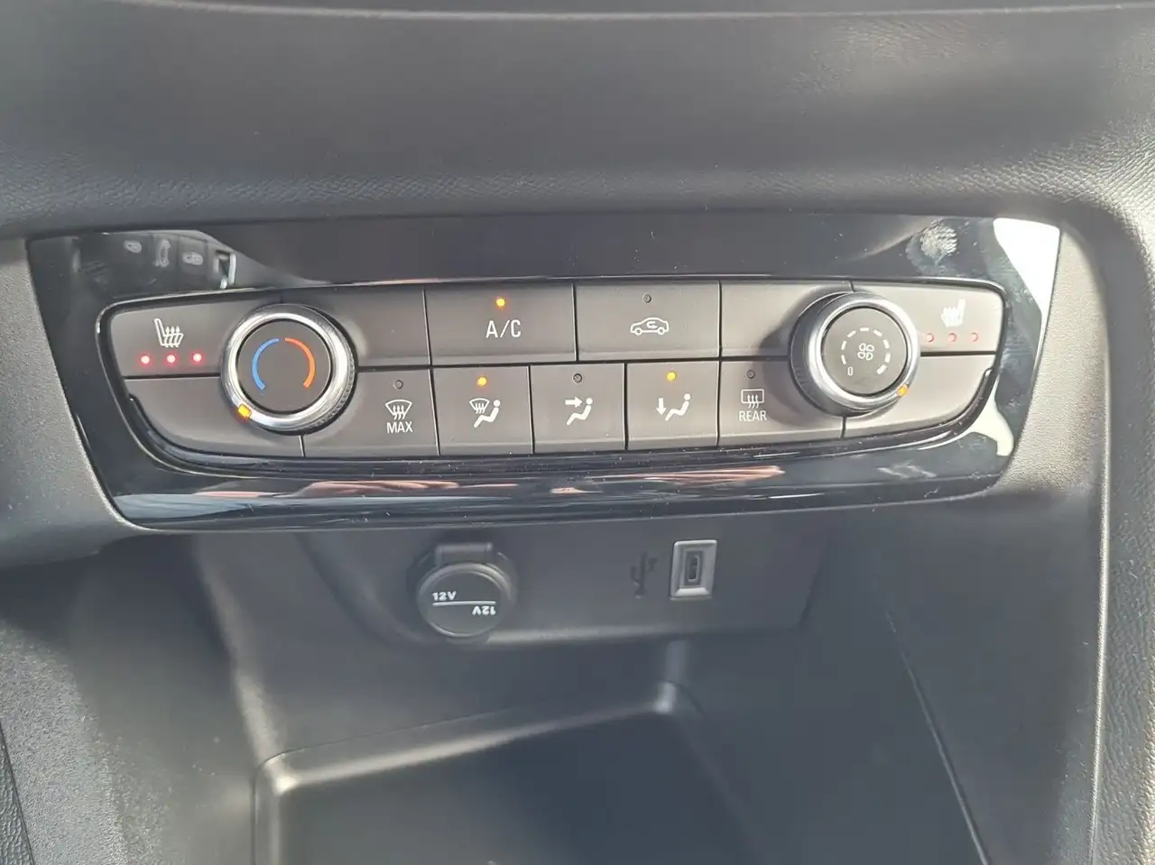 Opel Corsa YES*PDC*SHZ*LHZ*Klima*CarPlay 14