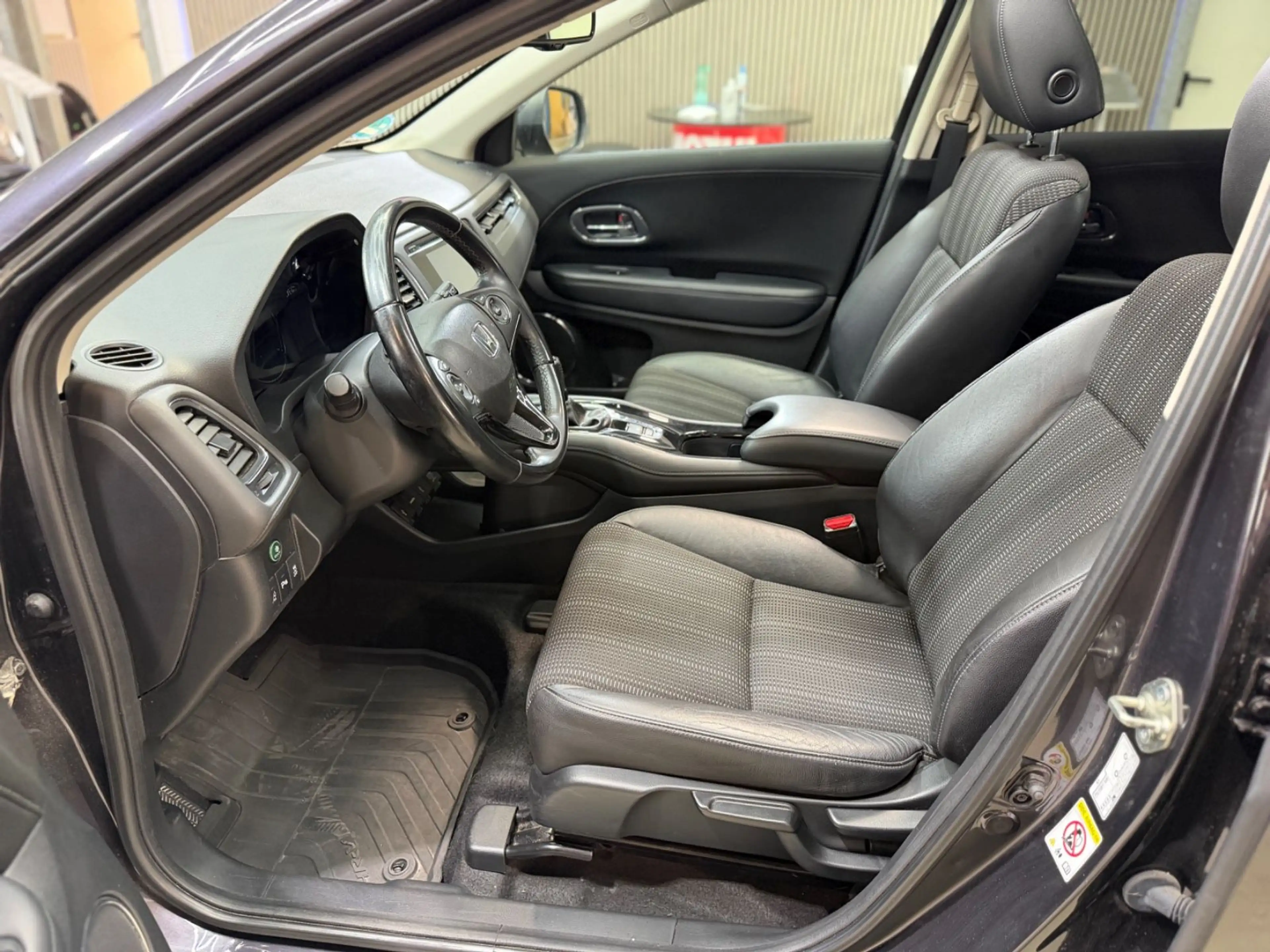 Honda HR-V Executive Navi DAB Panorama Rkamera Spurhal — photo 12