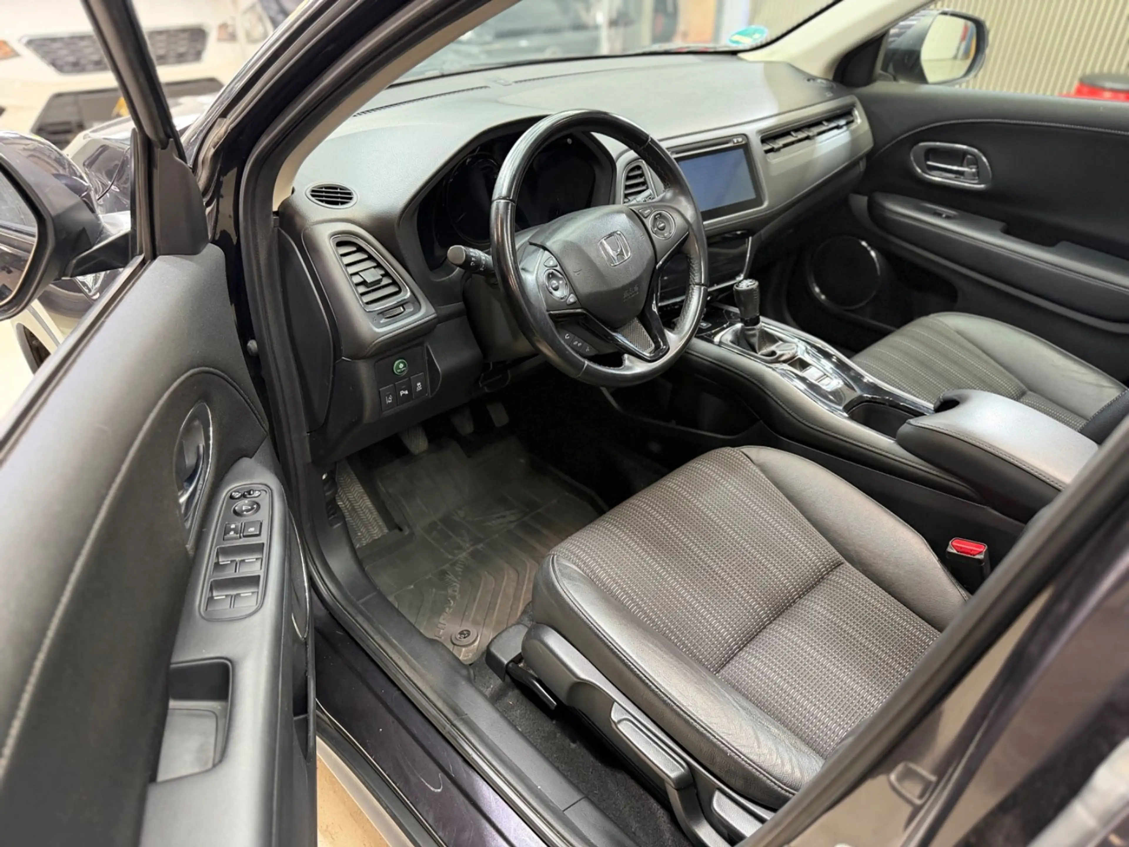 Honda HR-V Executive Navi DAB Panorama Rkamera Spurhal — photo 11