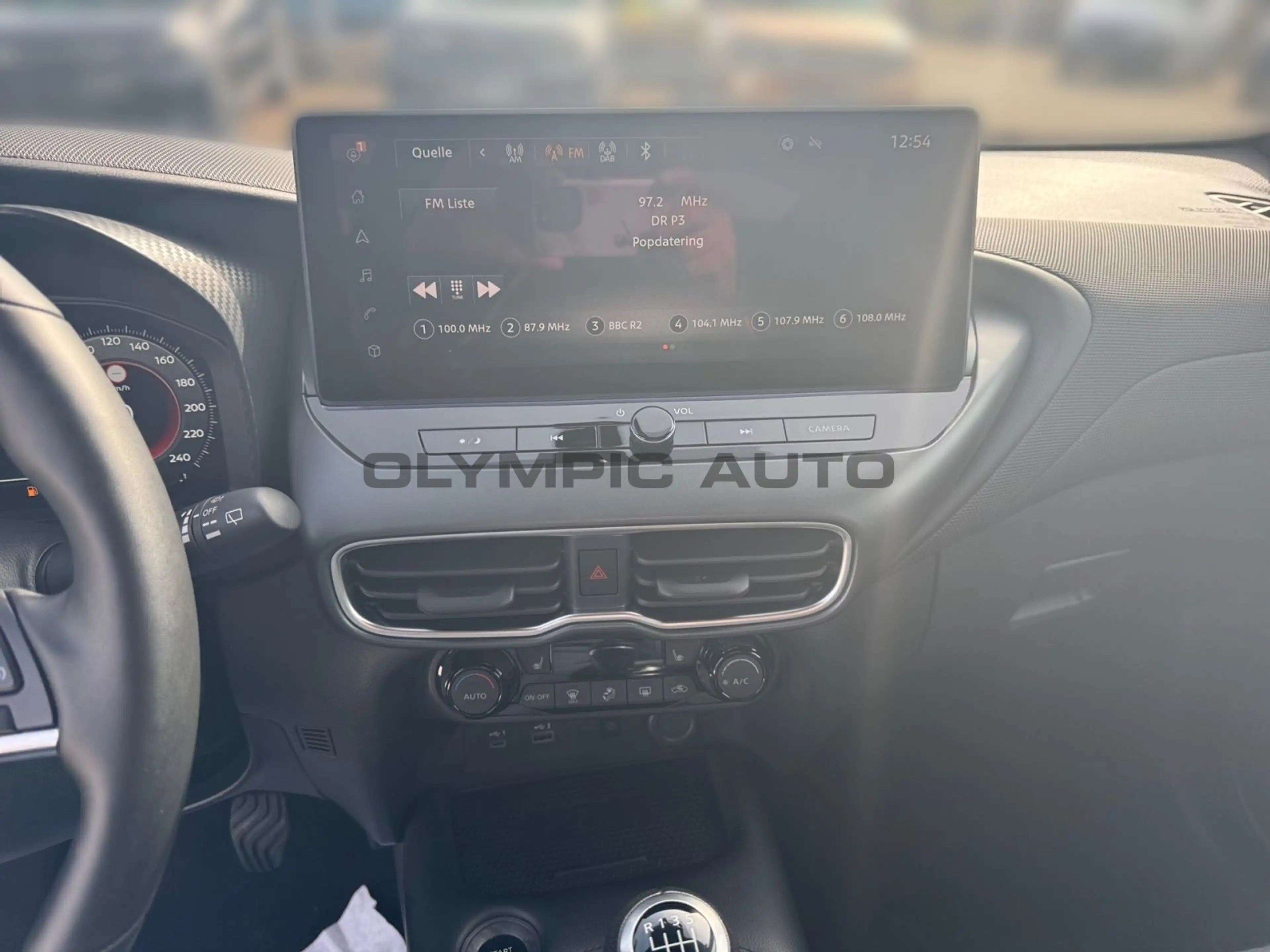 Nissan Juke 1.0 DIG-T N-Connecta KAMERA SHZG NAVI — photo 9