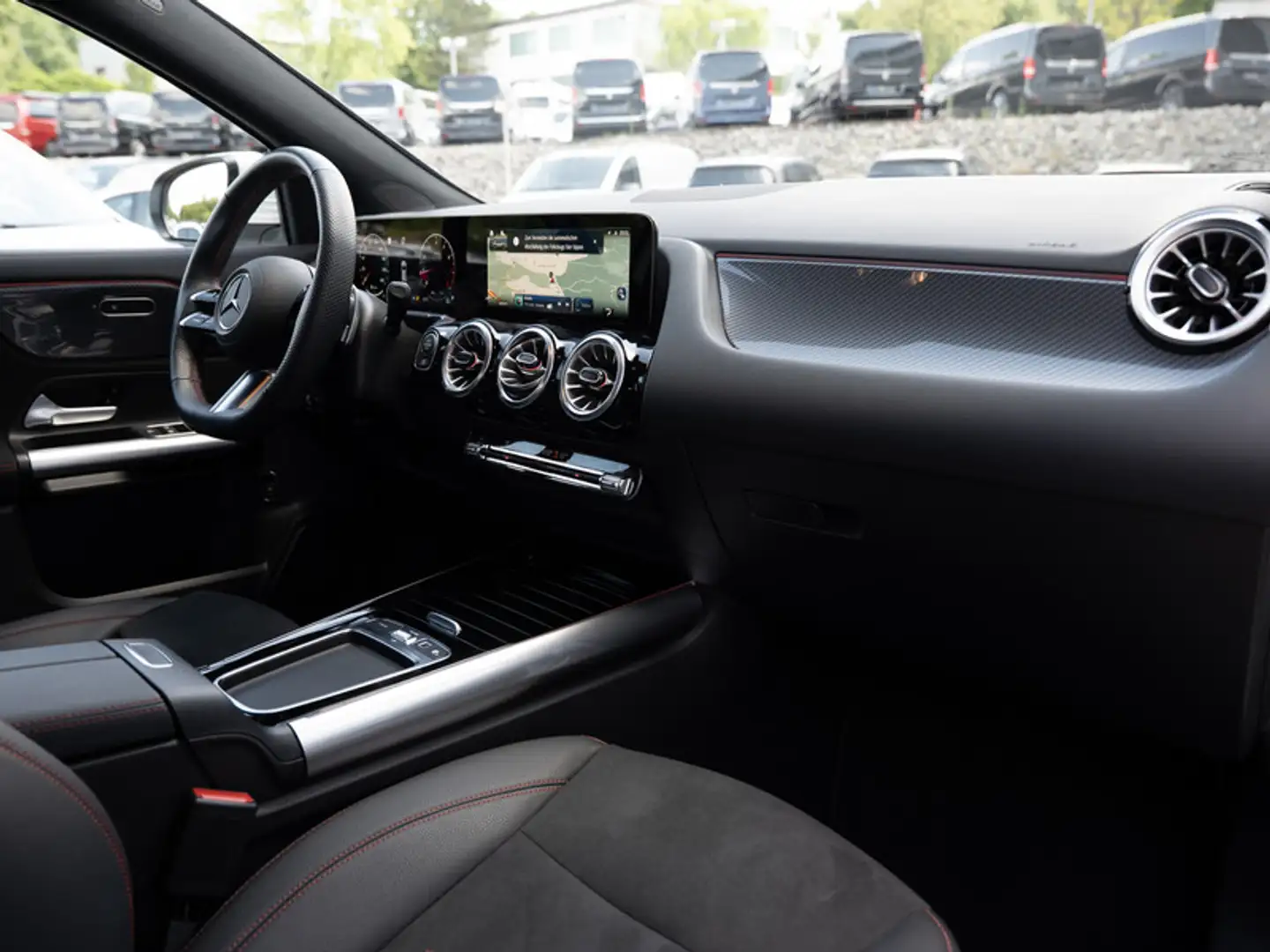 Mercedes-Benz GLA 200 AMG-Sport/ILS/AHK/360/Totw/Distr/Ambi/19 Bianco - 2