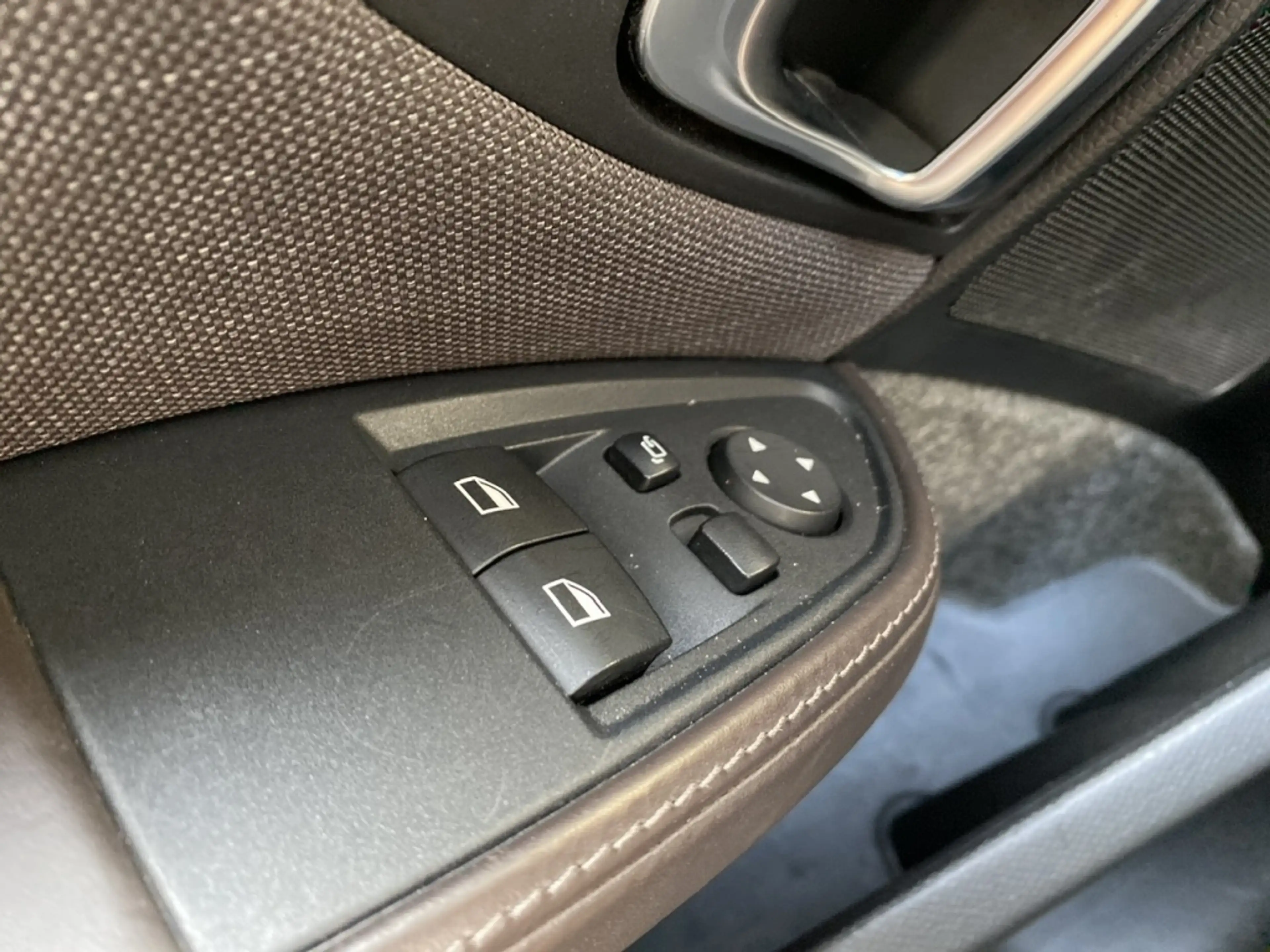 BMW i3 i S 120Ah RoadSt. Ed. — photo 21