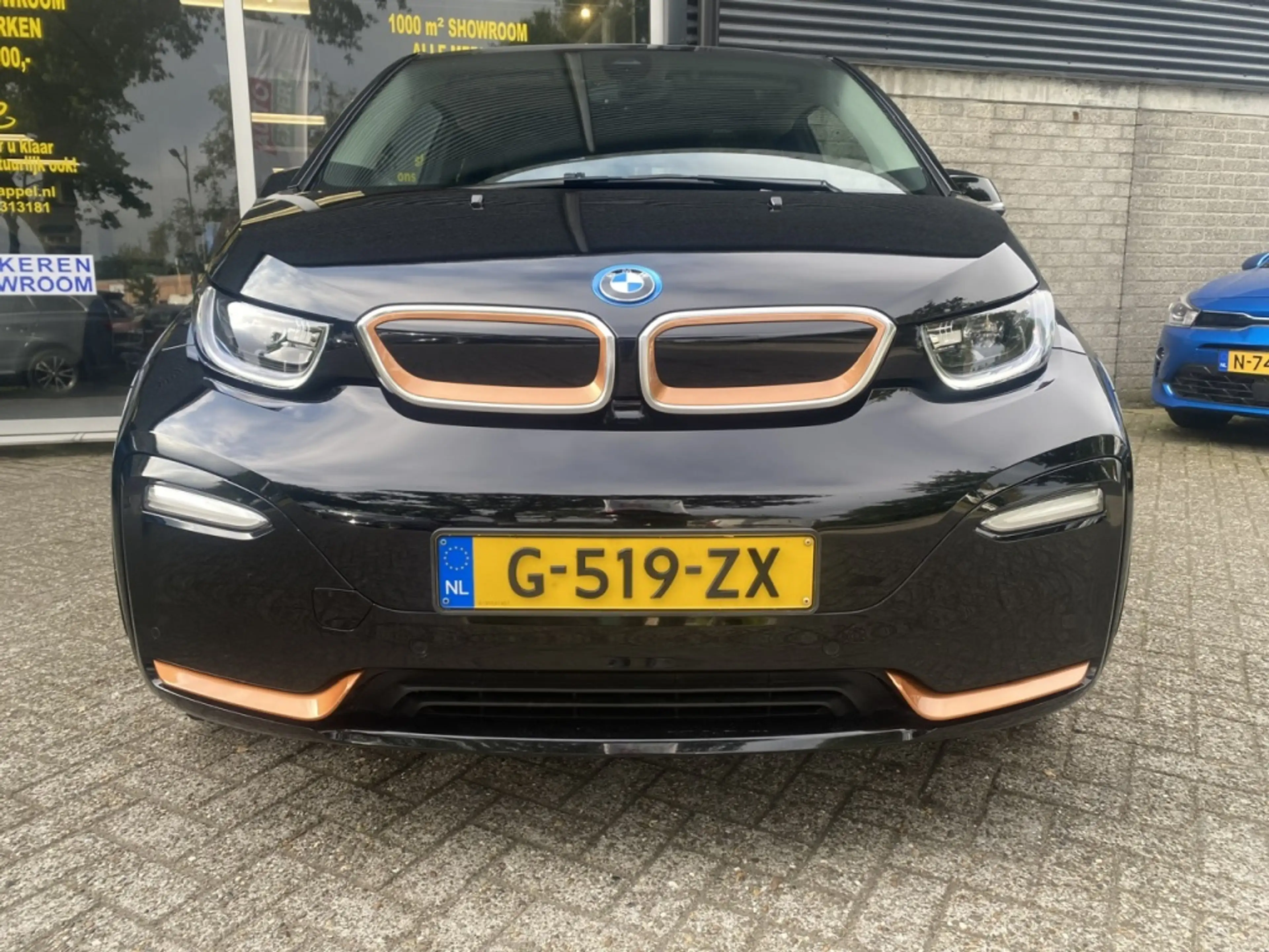 BMW i3 i S 120Ah RoadSt. Ed. — photo 3