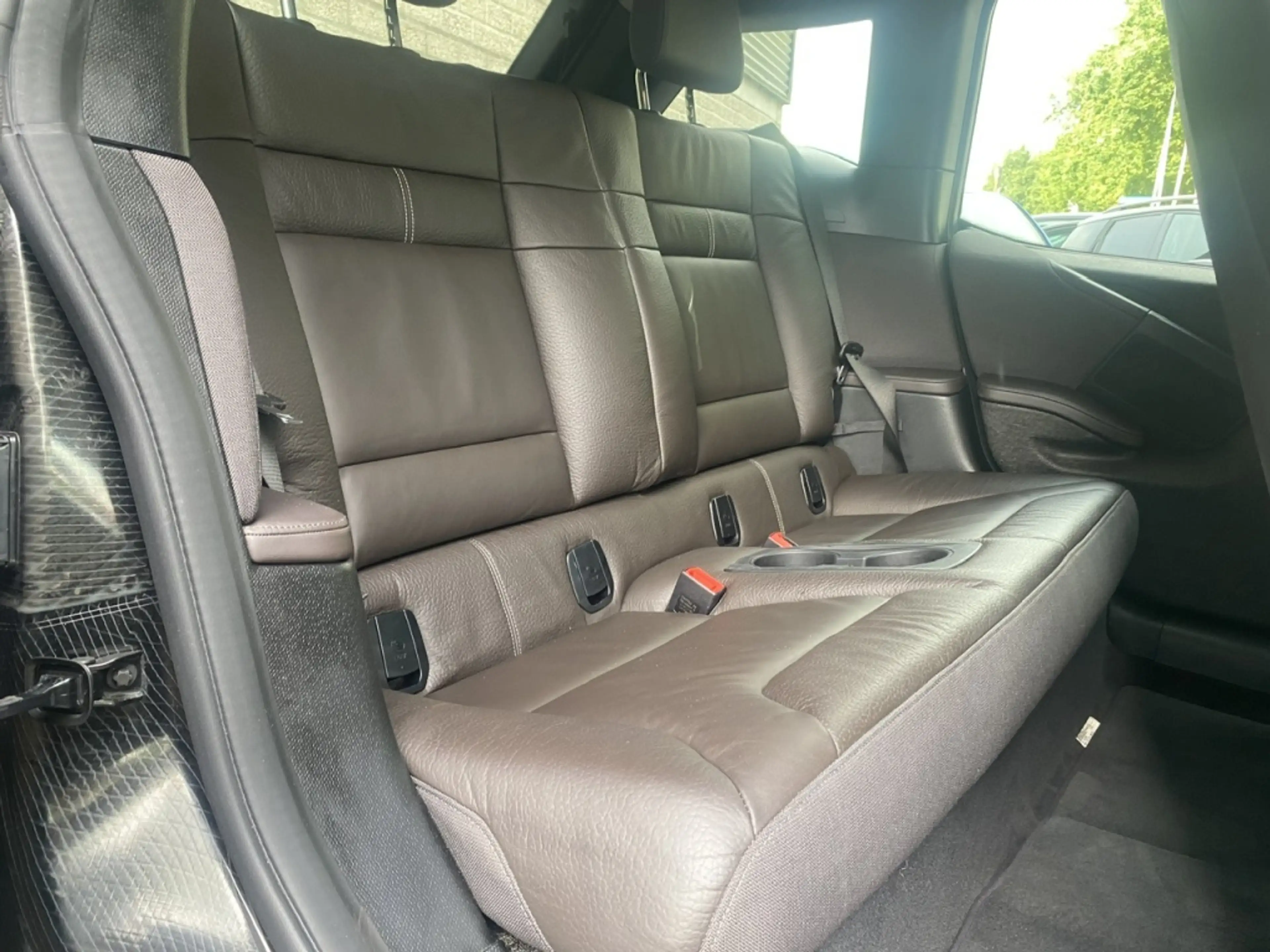 BMW i3 i S 120Ah RoadSt. Ed. — photo 7