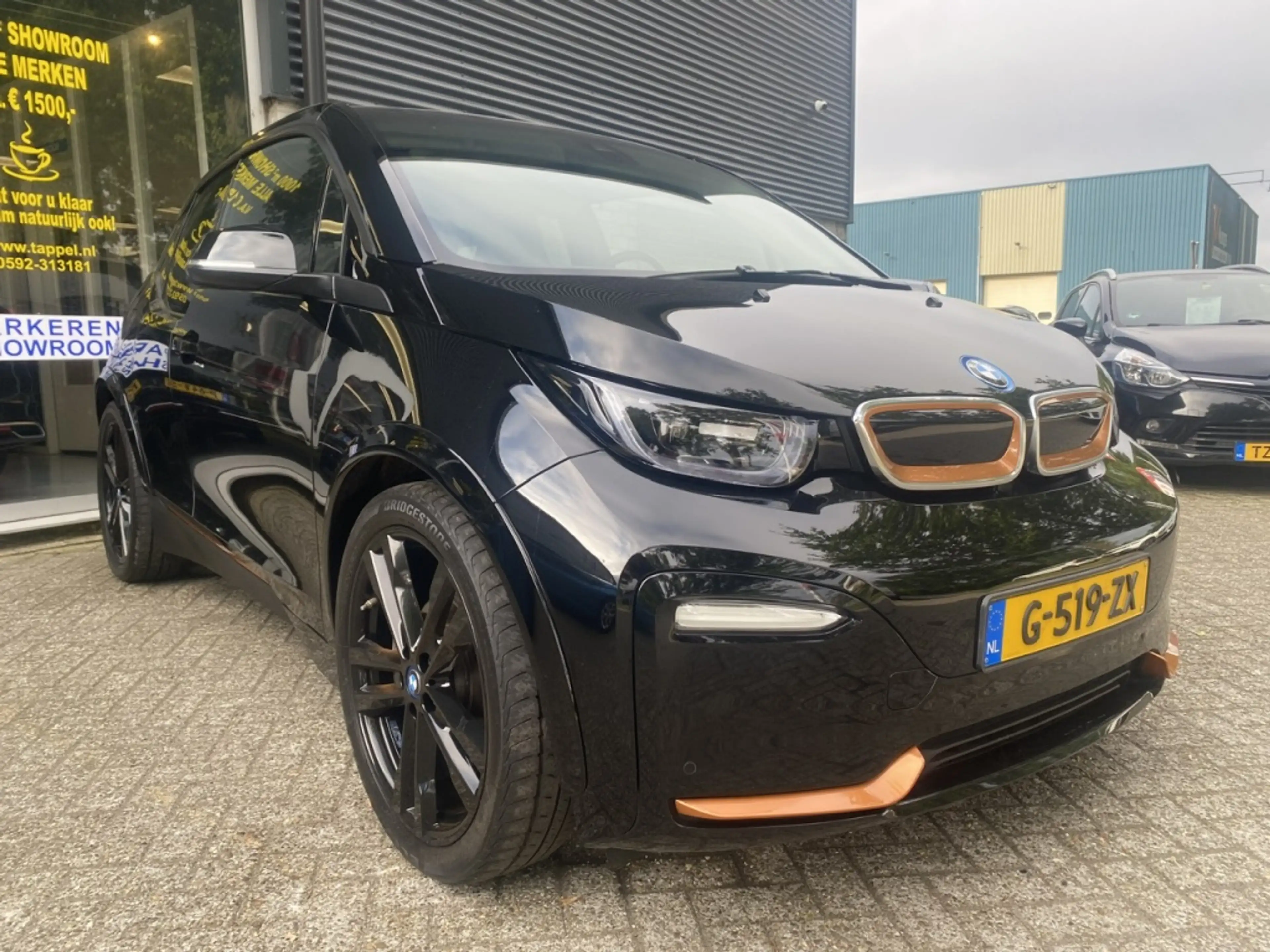 BMW i3 i S 120Ah RoadSt. Ed. — photo 4