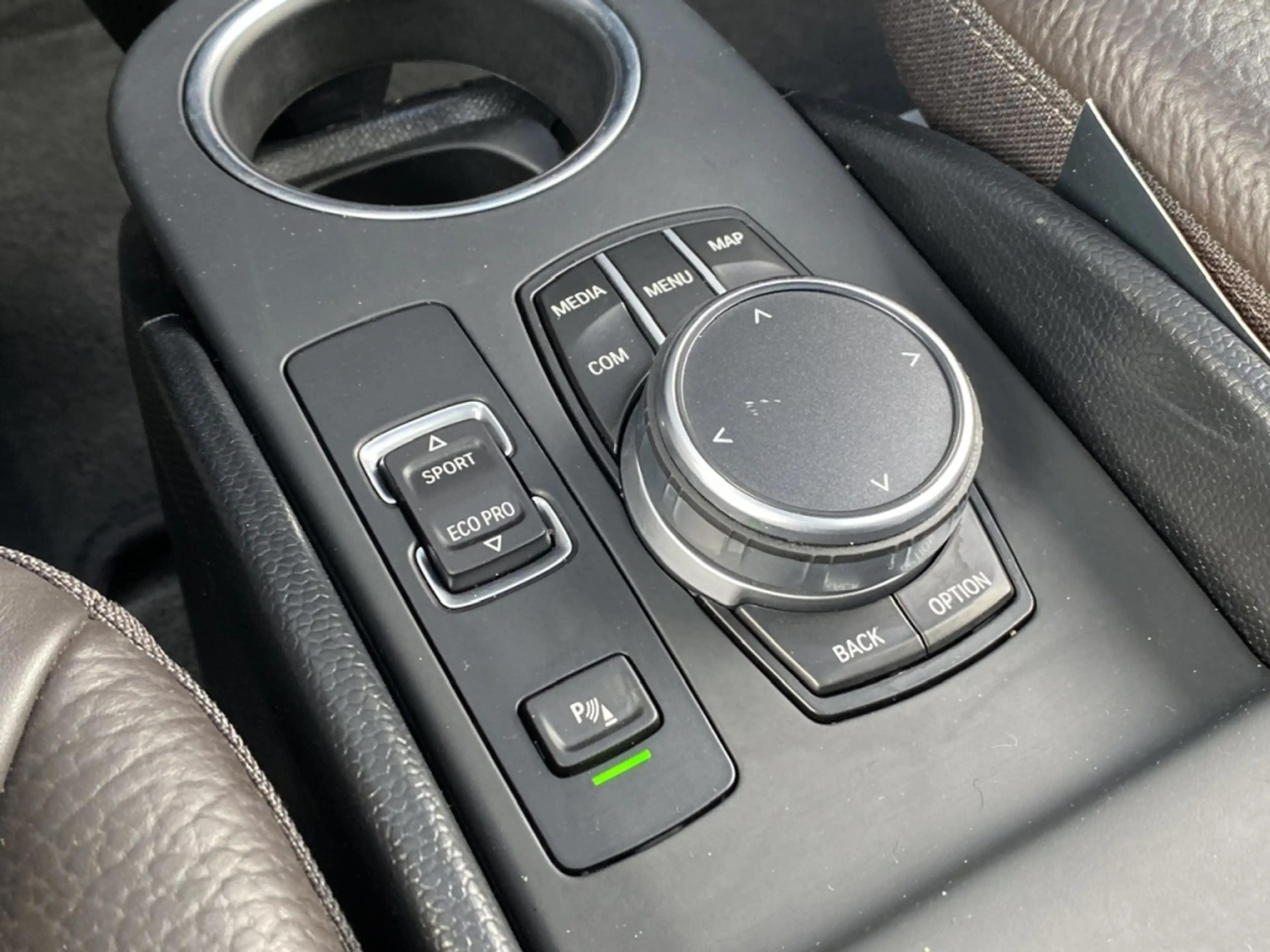BMW i3 i S 120Ah RoadSt. Ed. — photo 35