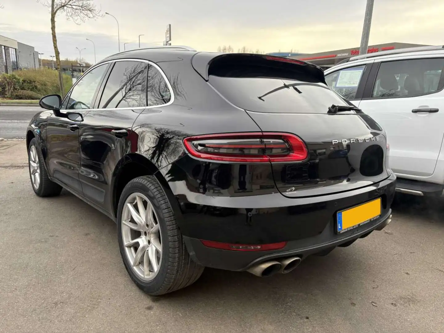 Porsche Macan S 340CV * GARANTIE 36 MOIS * Zwart - 2