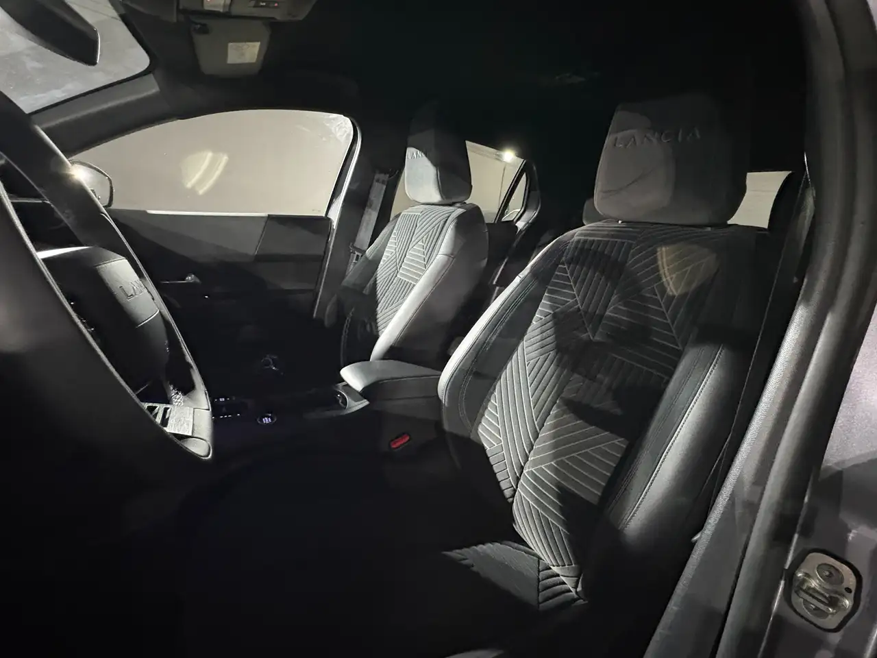 Lancia Ypsilon 2026 — фото 11