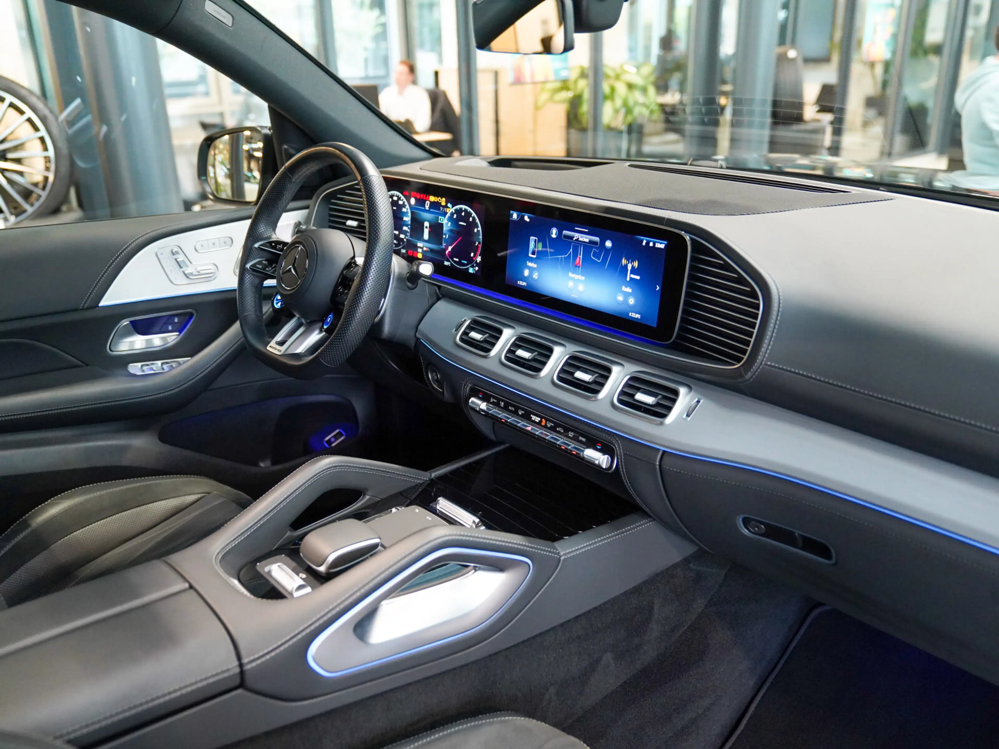 Mercedes-Benz GLS 63 AMG GLS 63 AMG 4M+ Pano Head-up Fond Entertainment — photo 12