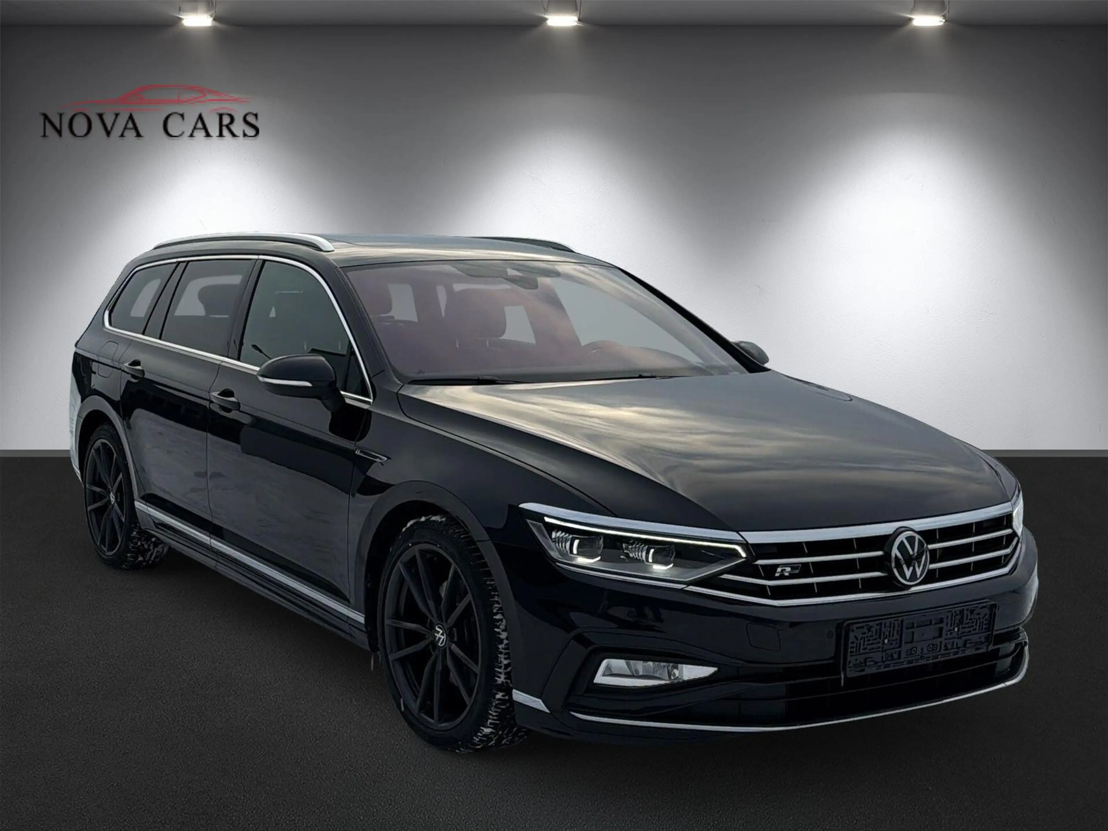 Volkswagen Passat Variant Passat Var. 4M DSG R Line*PANO*ViCo*CAM*LED*AHK* — photo 8
