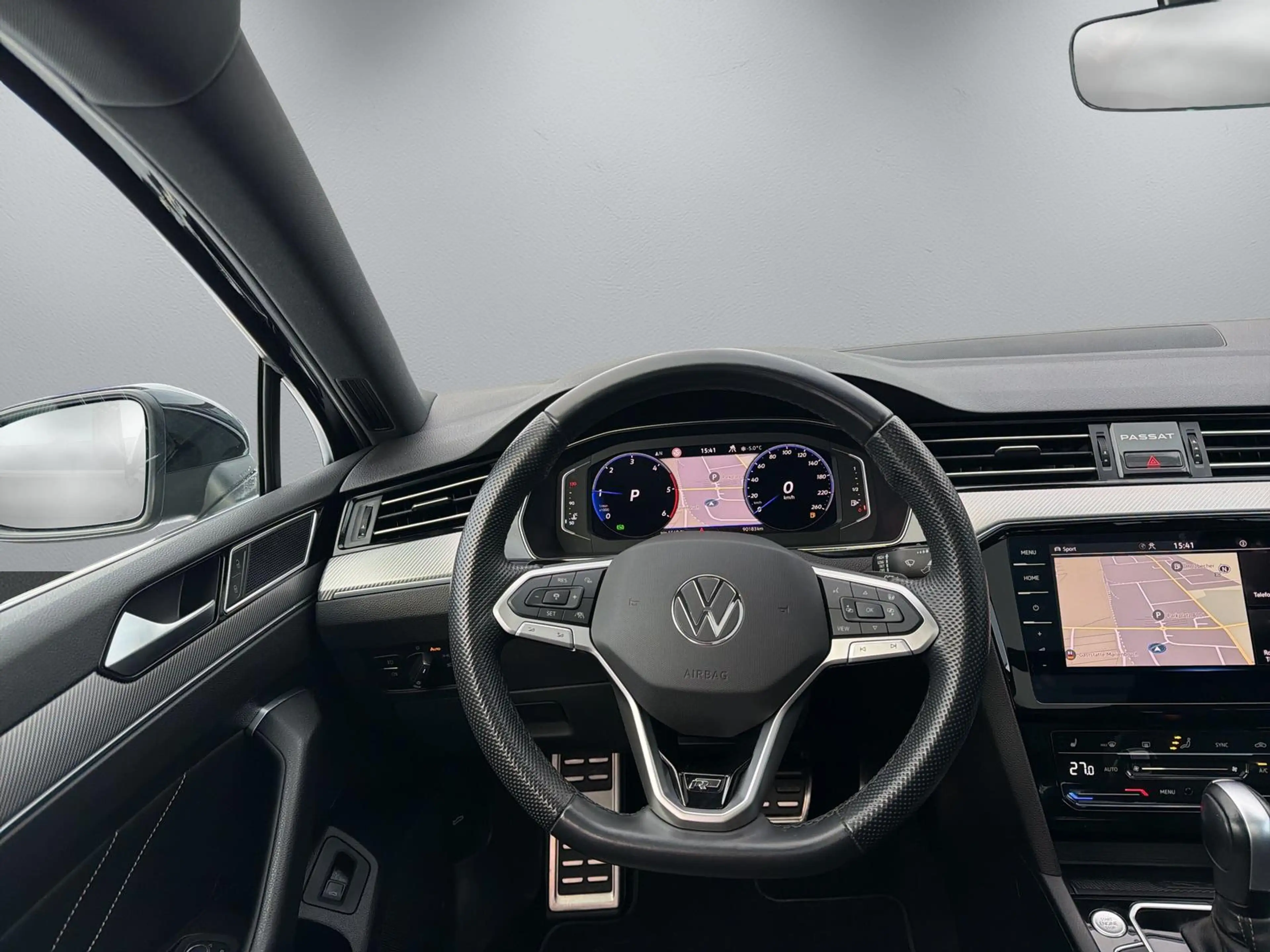 Volkswagen Passat Variant Passat Var. 4M DSG R Line*PANO*ViCo*CAM*LED*AHK* — photo 15