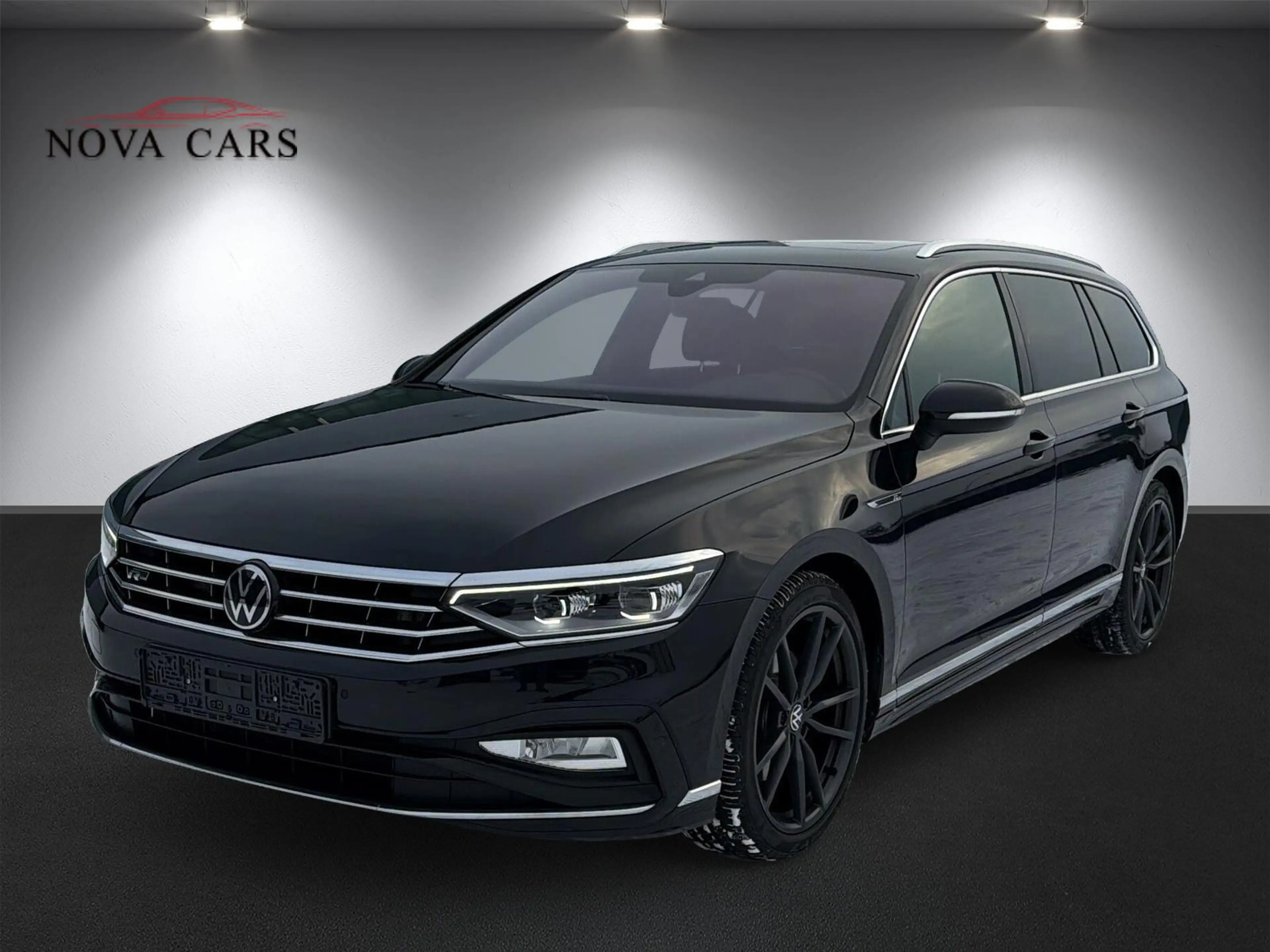 Volkswagen Passat Variant Passat Var. 4M DSG R Line*PANO*ViCo*CAM*LED*AHK* — photo 2