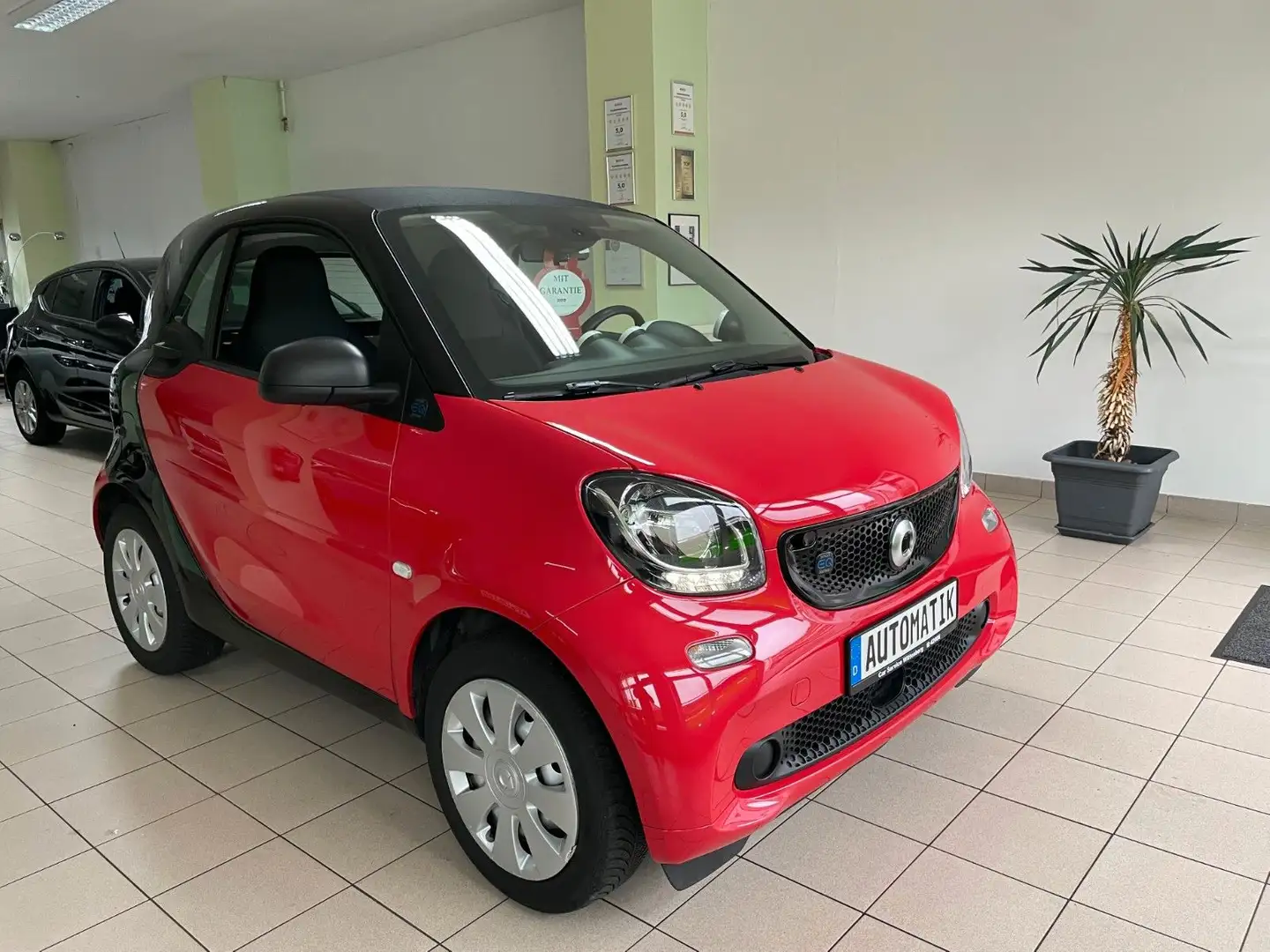 smart forTwo fortwo coupe electric drive / EQ , Automatik Rood - 2