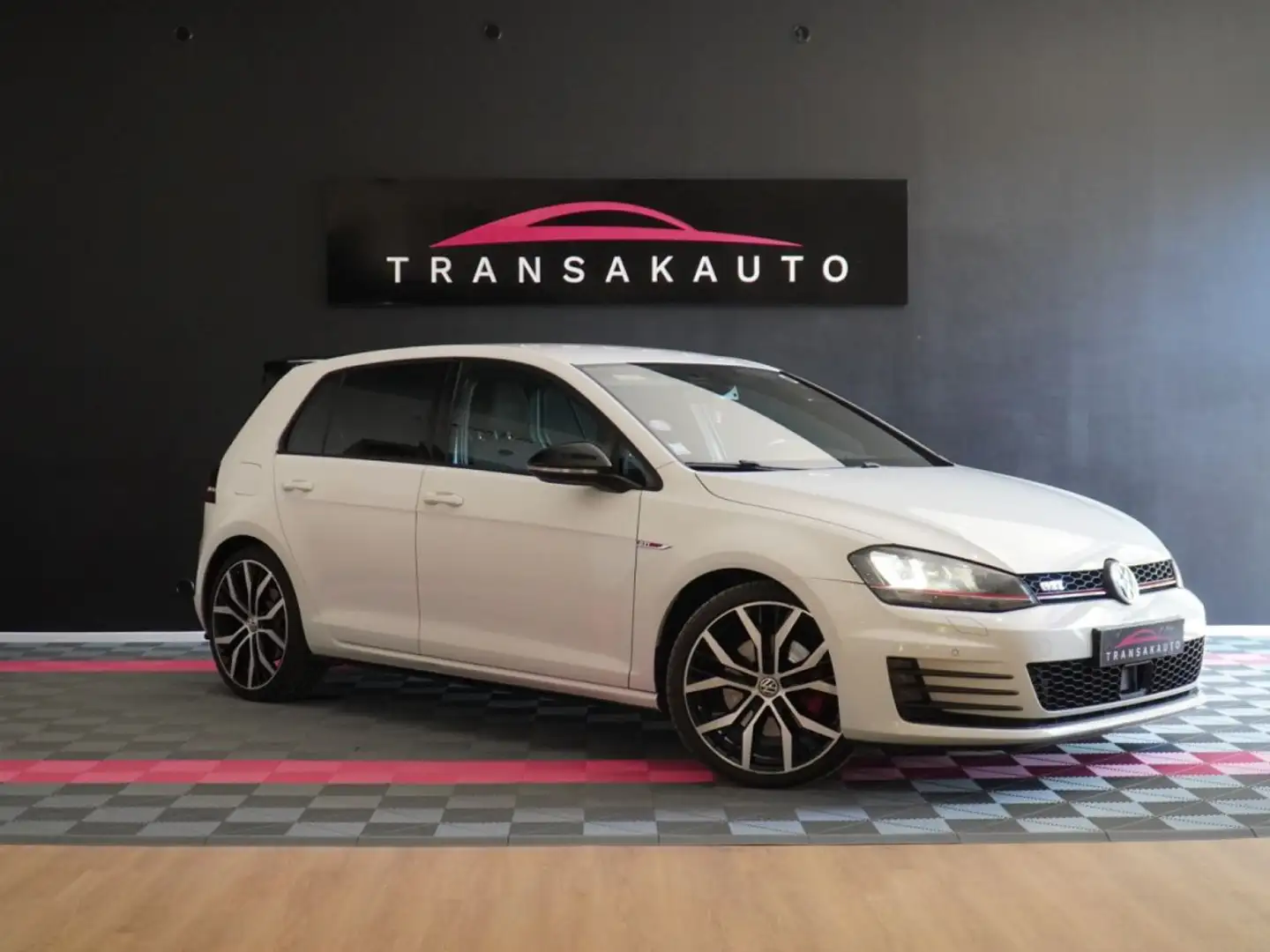 Volkswagen Golf GTI 2.0 TSI 220 DSG6 / VIDANGE DSG Wit - 1