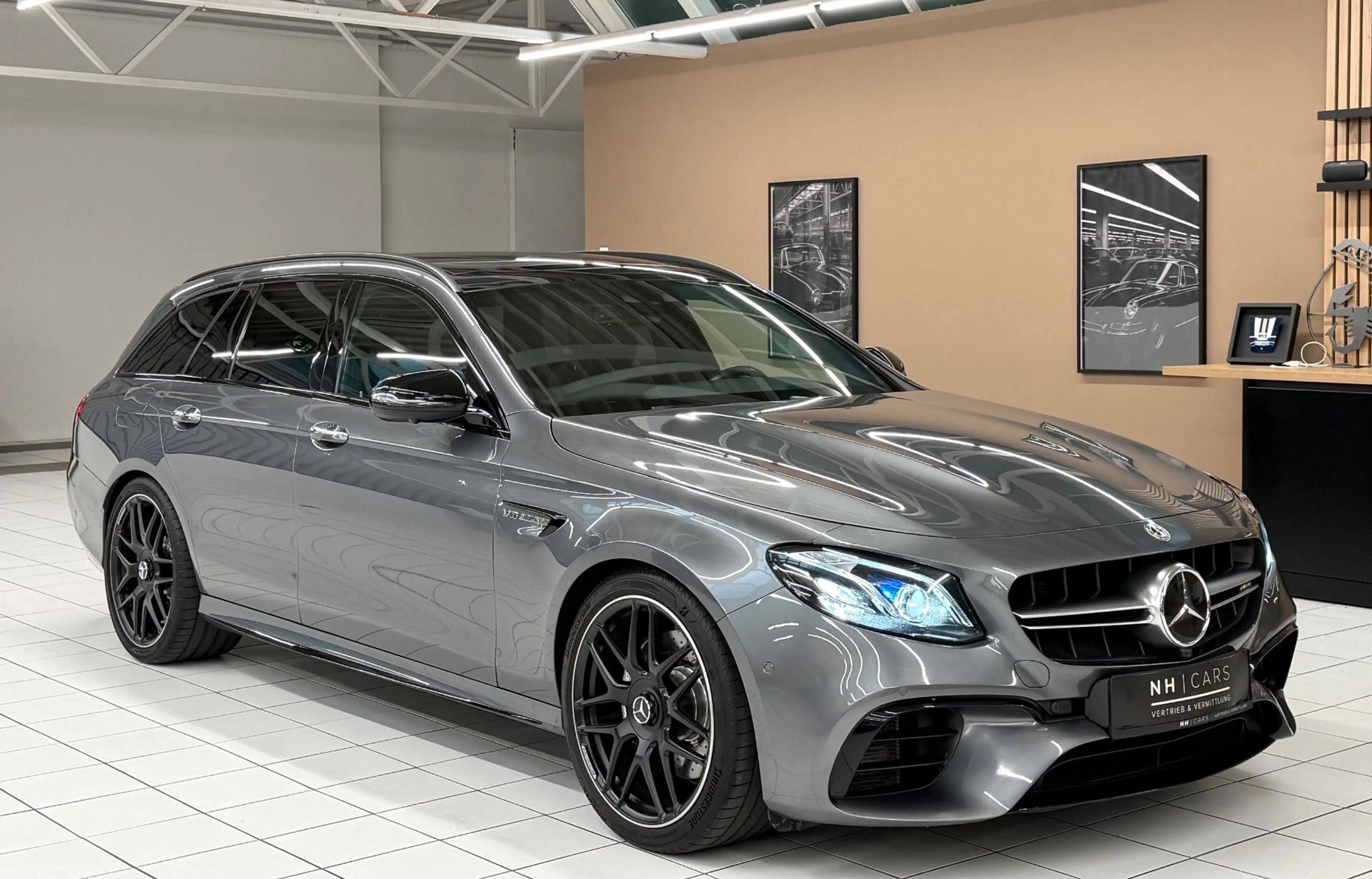 Mercedes-Benz E 63 AMG T 4MATIC+ Aut./ Vollausstattung