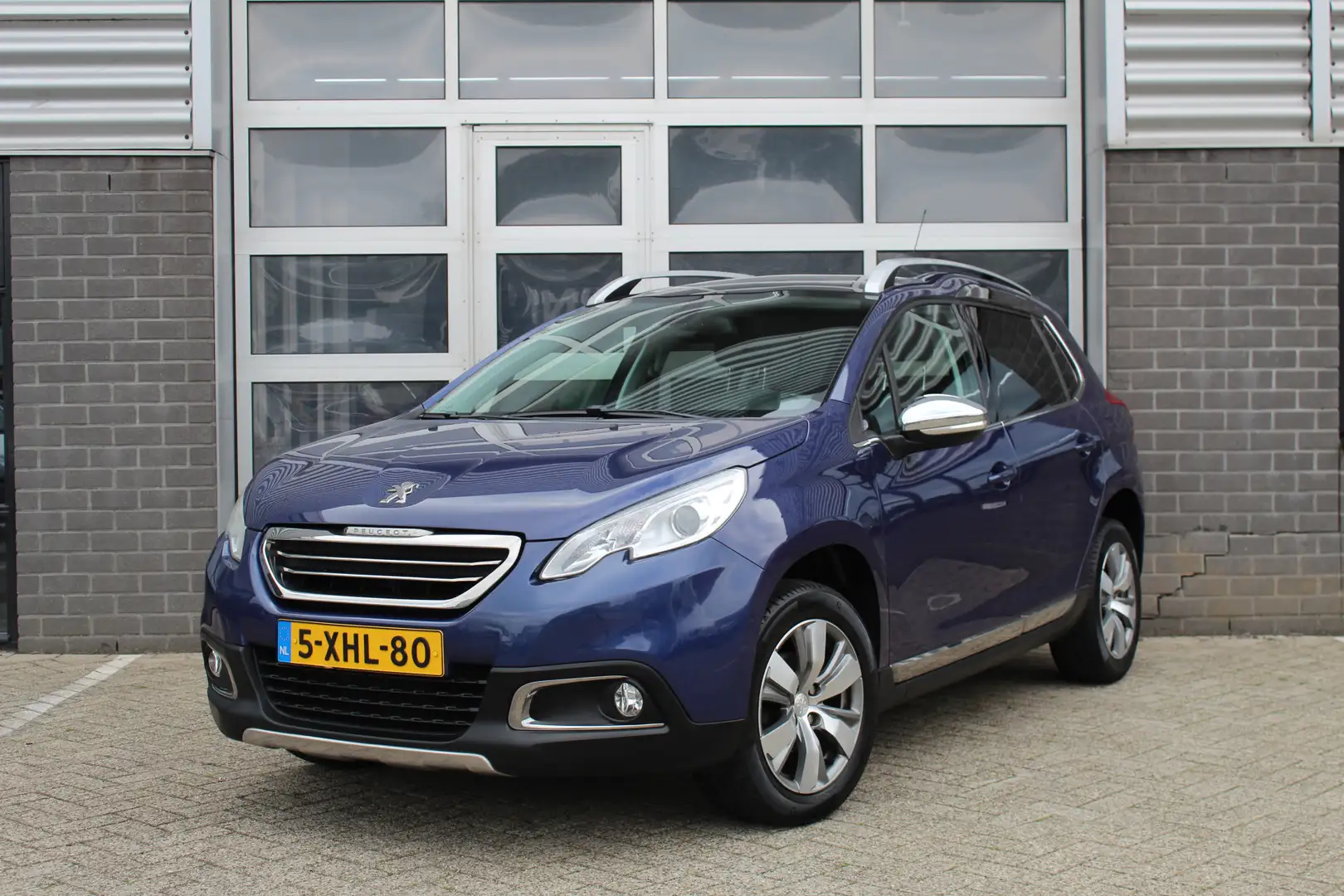 Peugeot 2008 1.2 VTi Allure / Automaat / Panoramadak / Navigati Blauw - 1