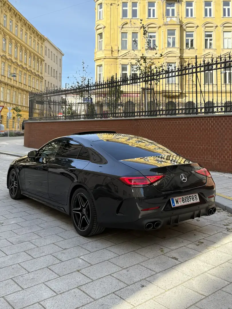 Mercedes-Benz CLS 300 d AMG Line Grau - 1