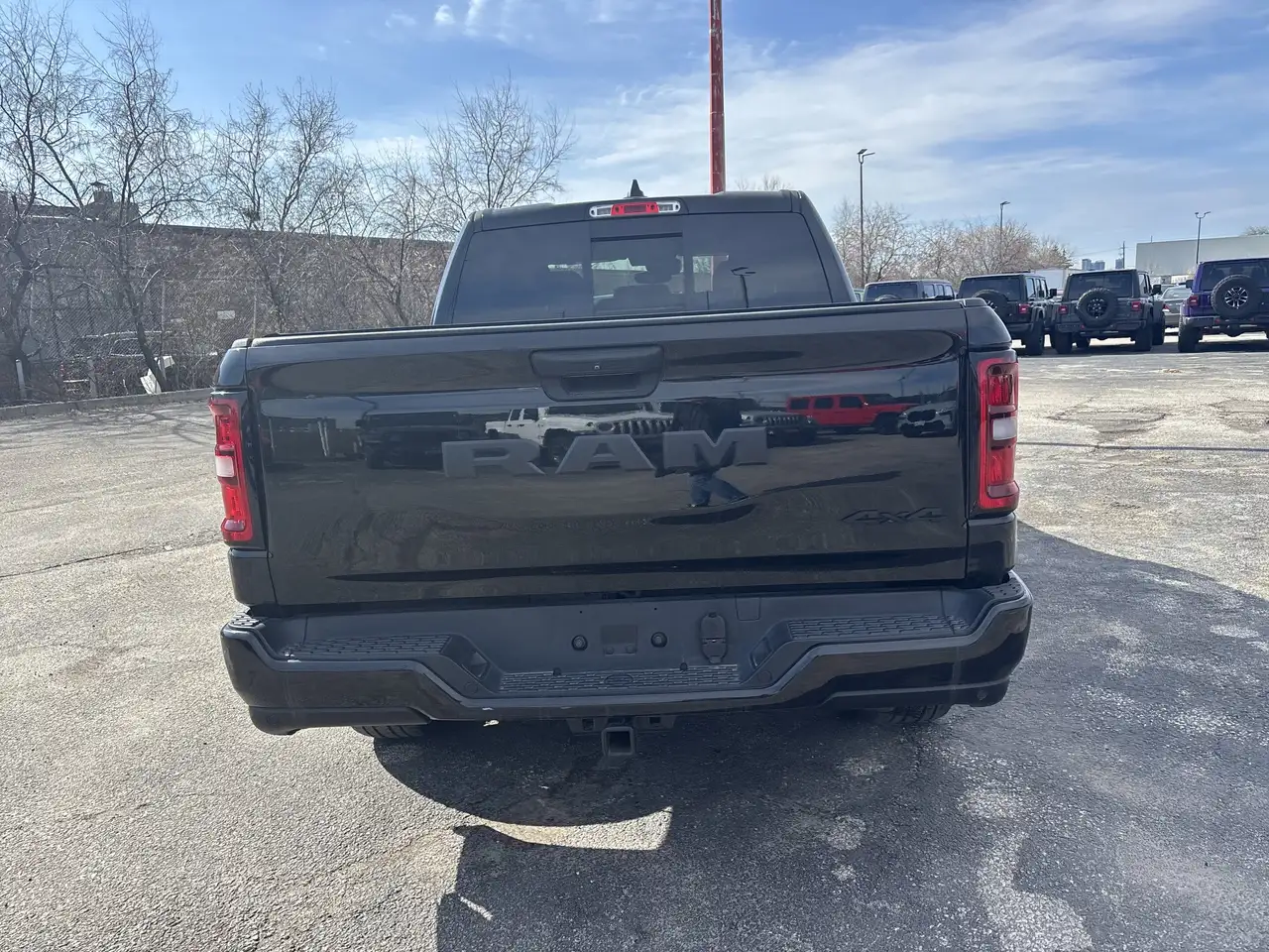 RAM 1500 снимка RAM 1500