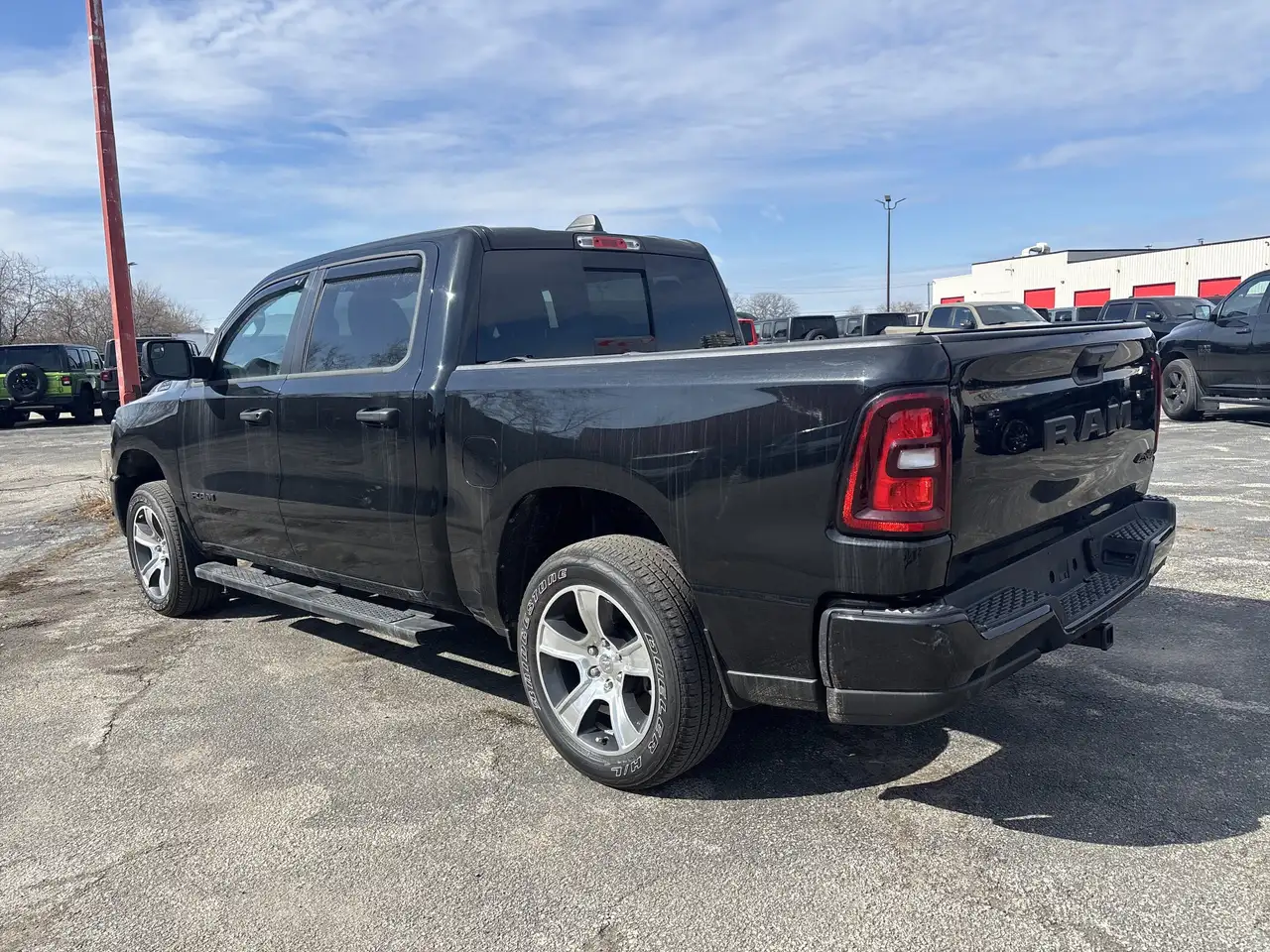 RAM 1500 снимка RAM 1500