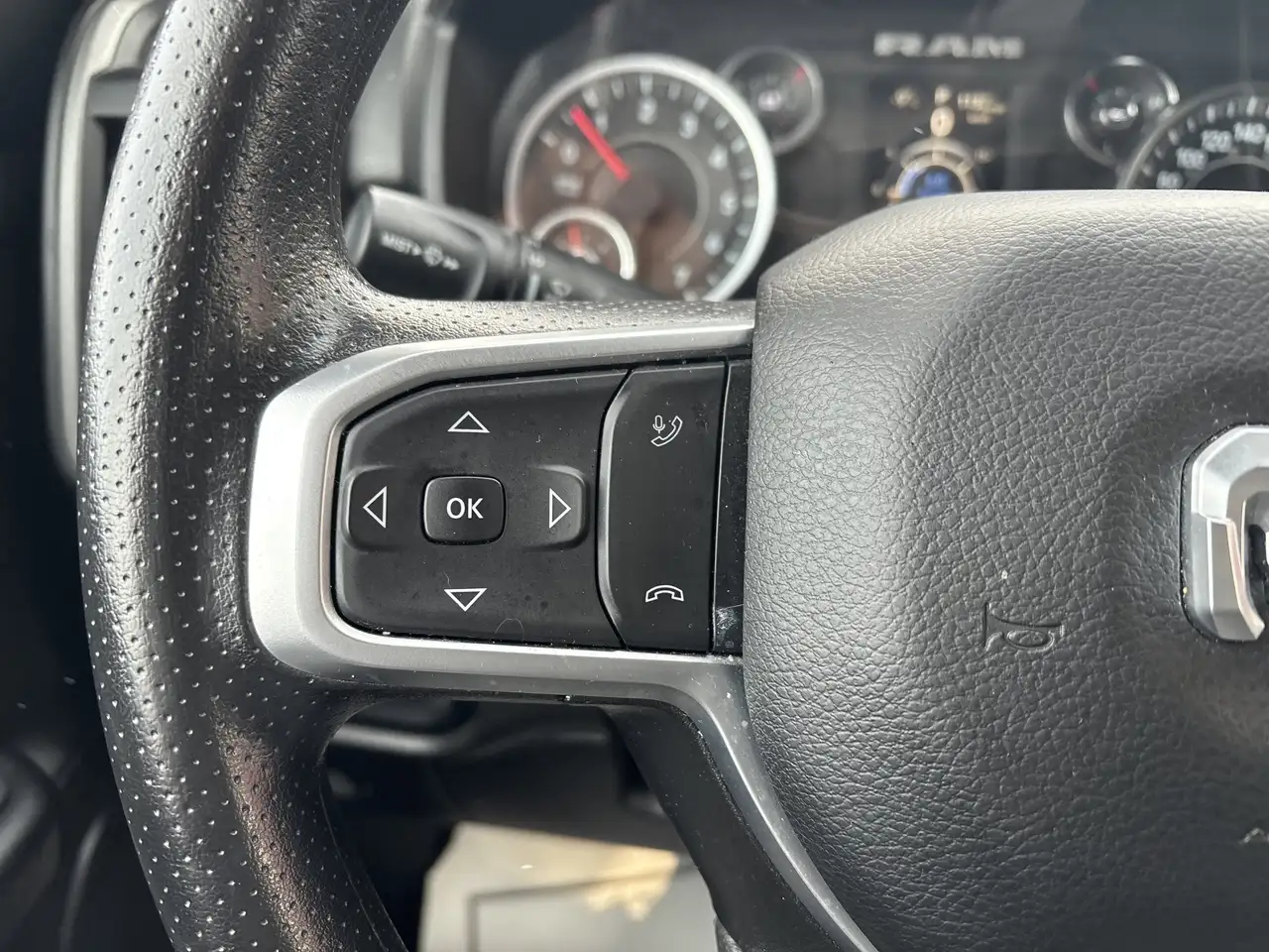 RAM 1500 снимка RAM 1500