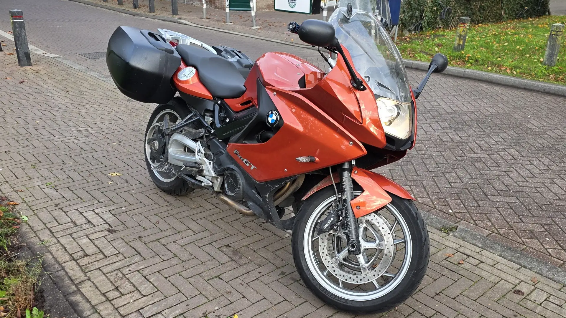 BMW F 800 GT Oranje - 2