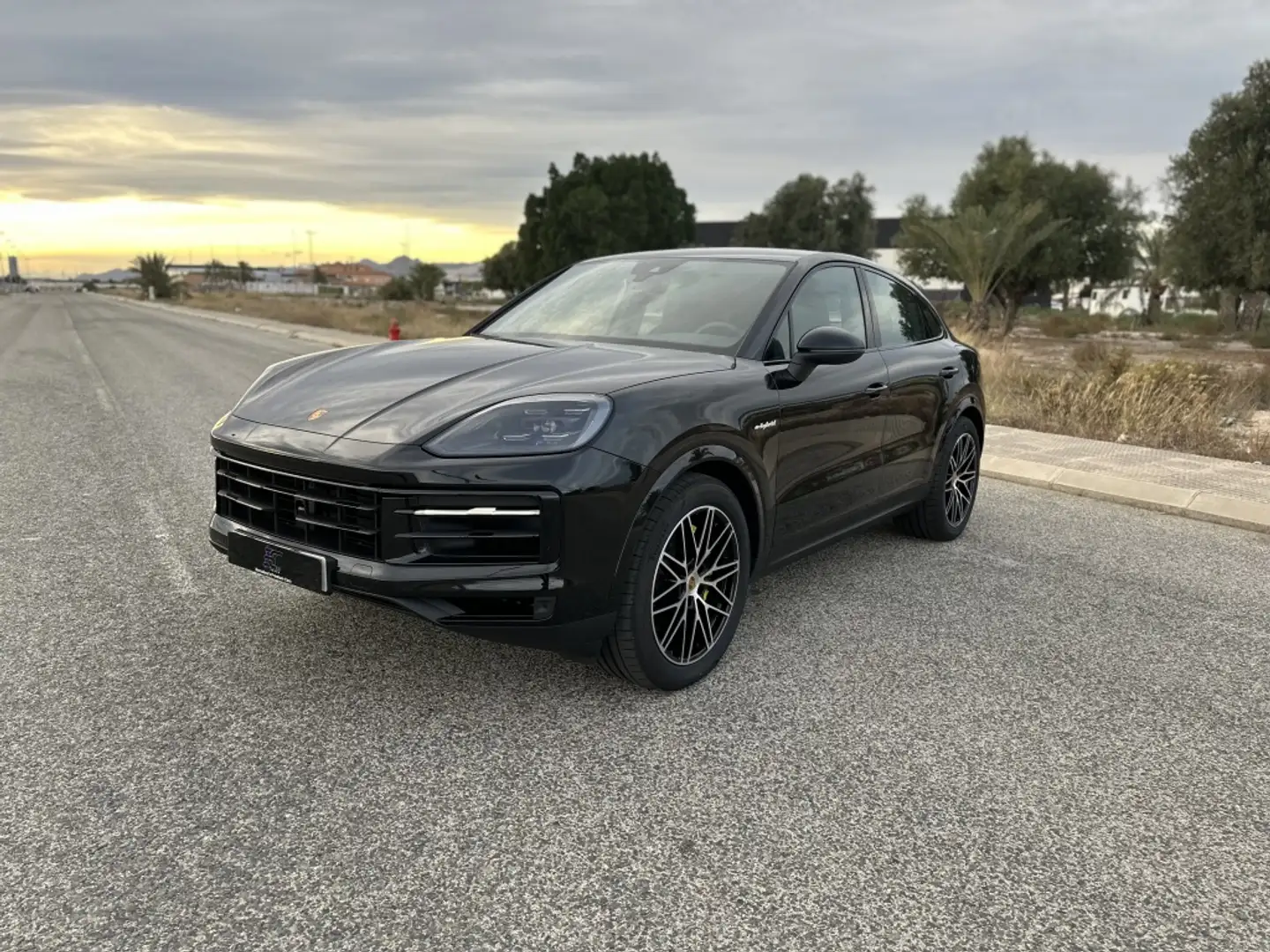 Porsche Cayenne Coupé E-Hybrid Aut. Negro - 1