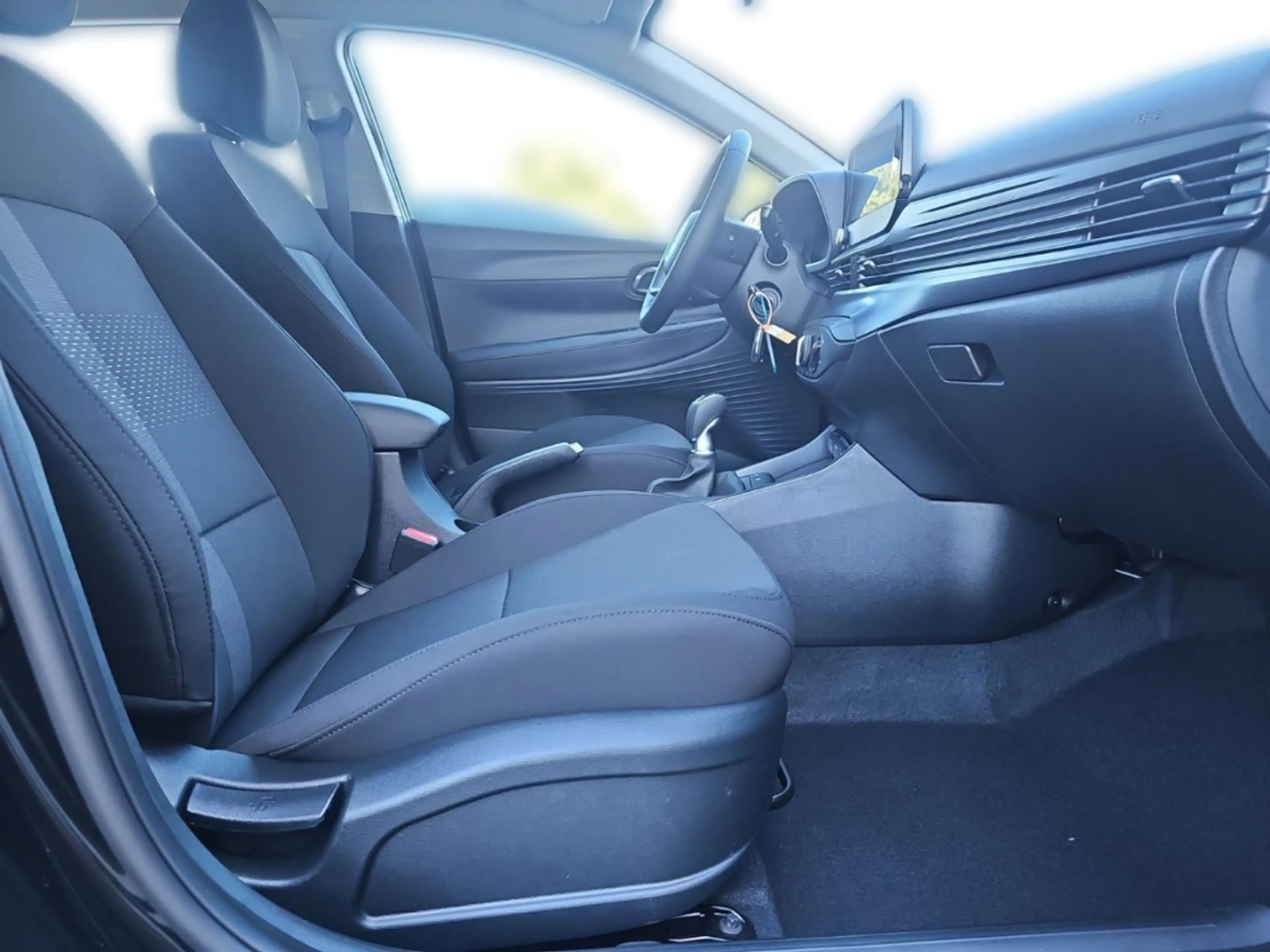 Hyundai i20 Trend 1.0 T-GDI 90 PS 6-MT NAVI LED — photo 14