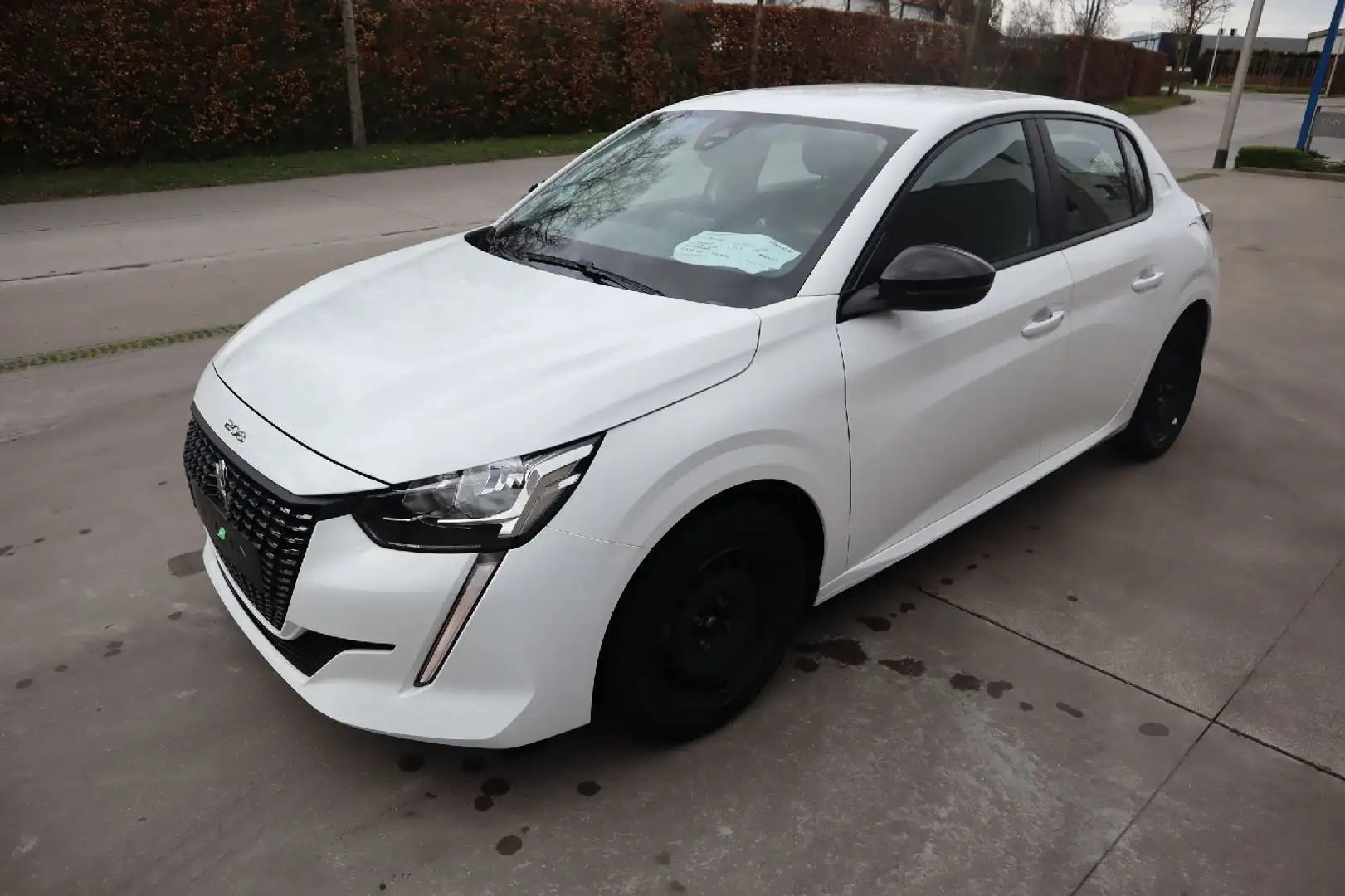 Peugeot 208 1.2 Benz Wit - 1