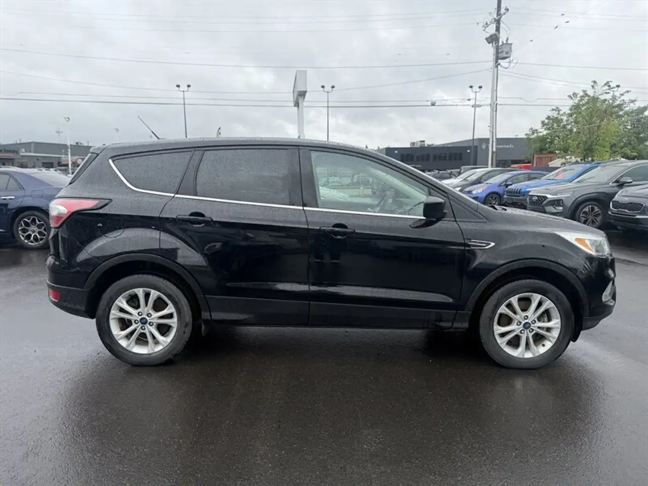 Ford Escape снимка Ford Escape