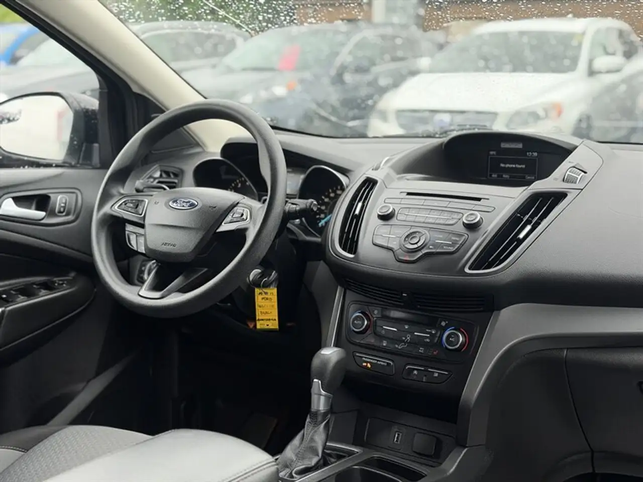 Ford Escape снимка Ford Escape