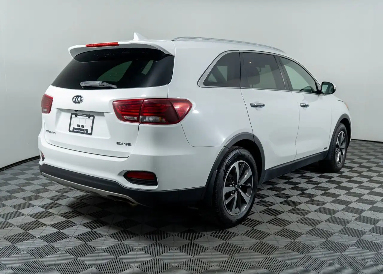Kia Sorento снимка Kia Sorento