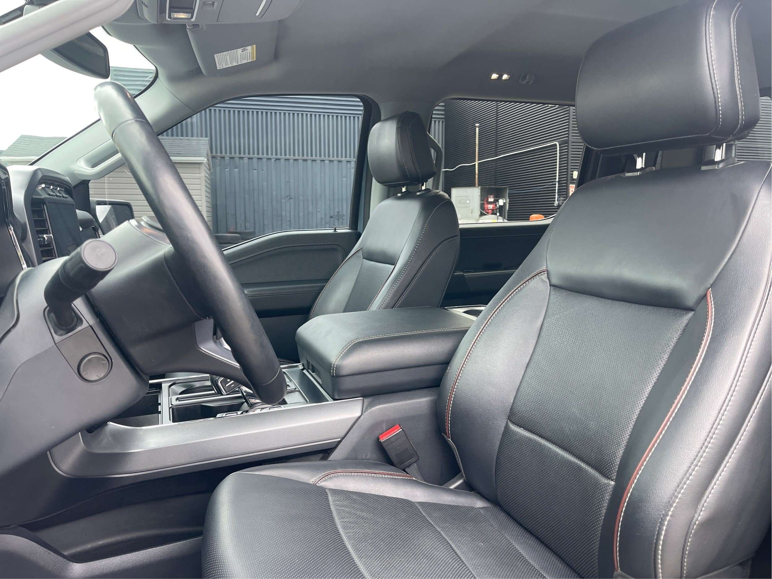 2023 Ford F-150 LARIAT 502A SuperCrew 4x4 2.7T GPS Sièges Ventilés — снимка 1