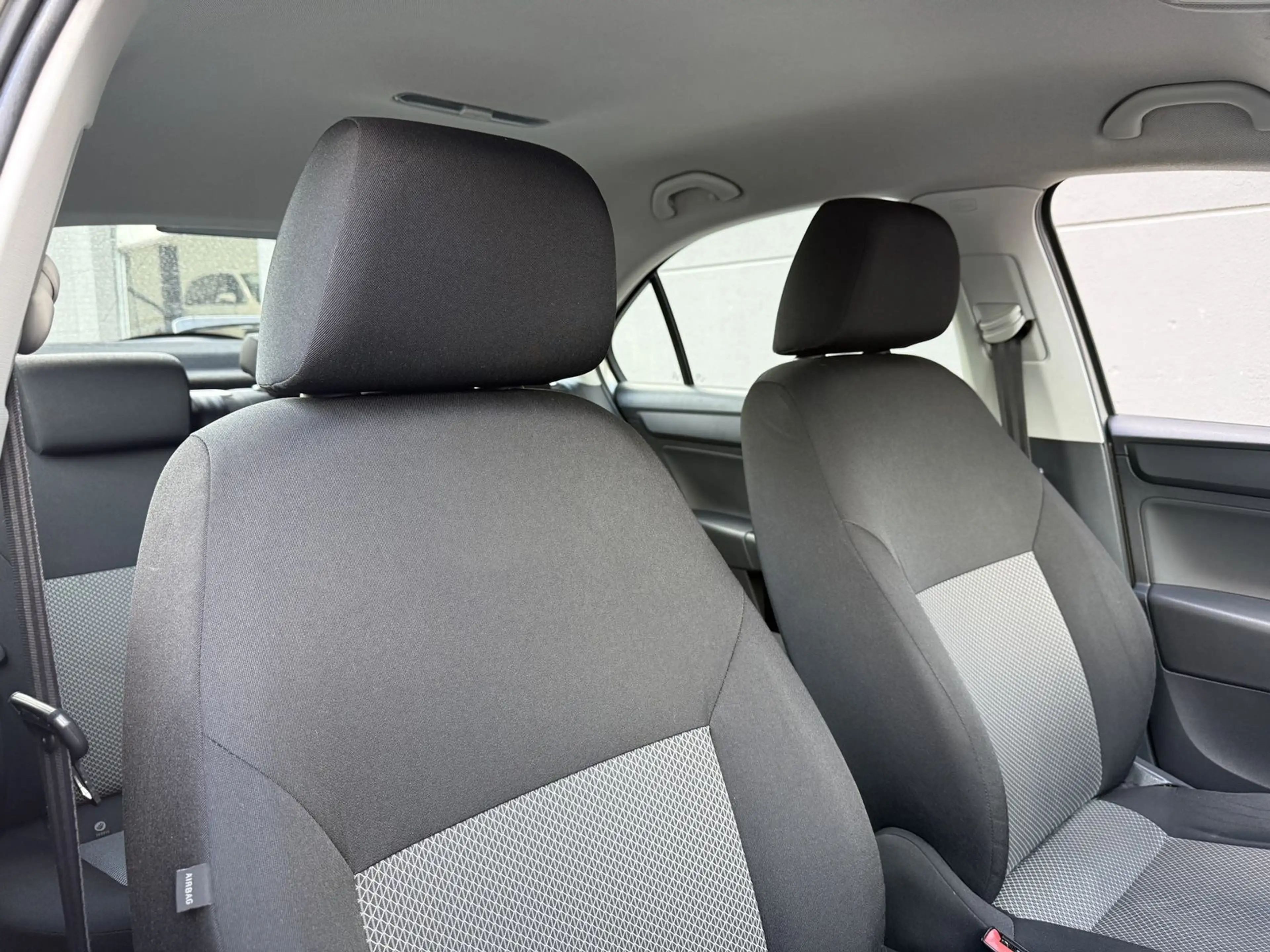 SEAT Toledo 1.2 TSI Reference Salsa *CARPLAY*PDC*SHZ* — photo 14