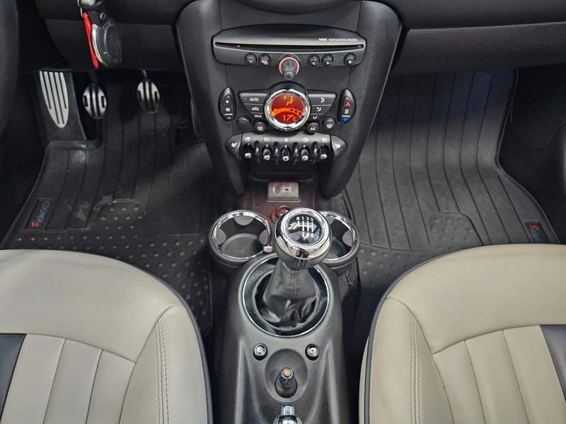 MINI Cooper S Roadster + LED/NAVI/HARMAN-KARDON/TEMP — photo 13