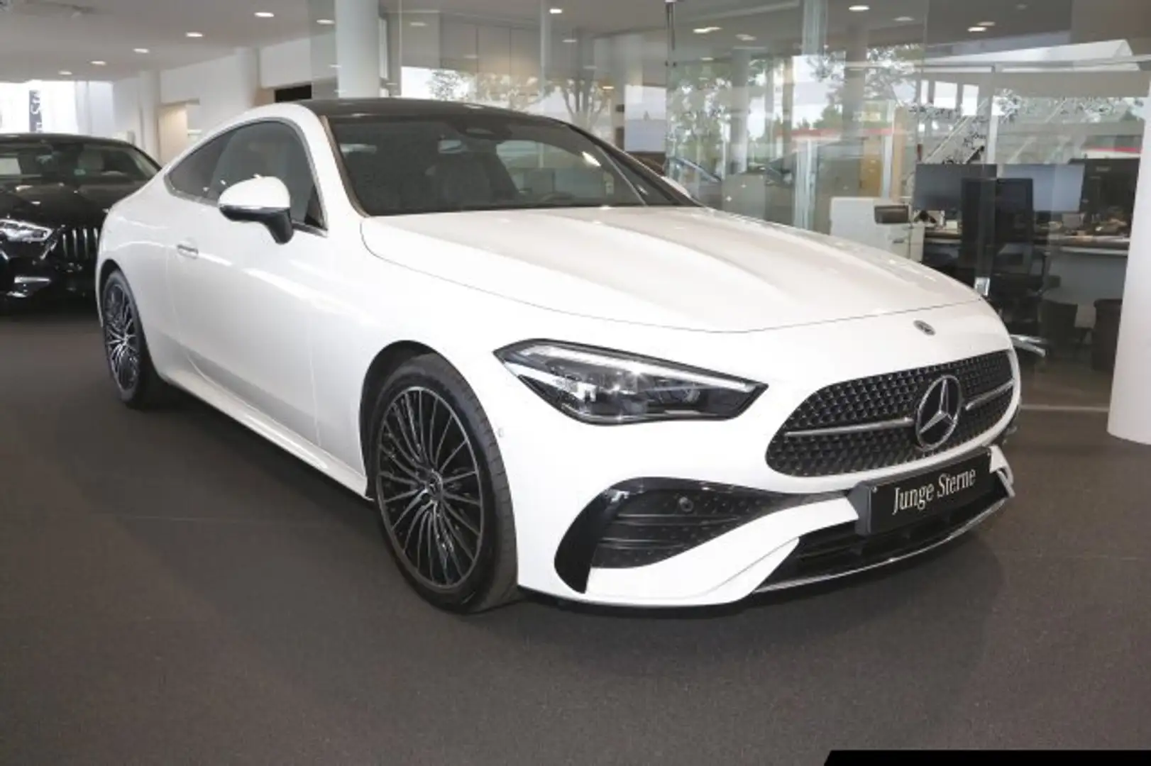 Mercedes-Benz CLE 200 CLE 200 Coupé AMG Line Pano/Kamera/Totw./Memory Weiß - 2